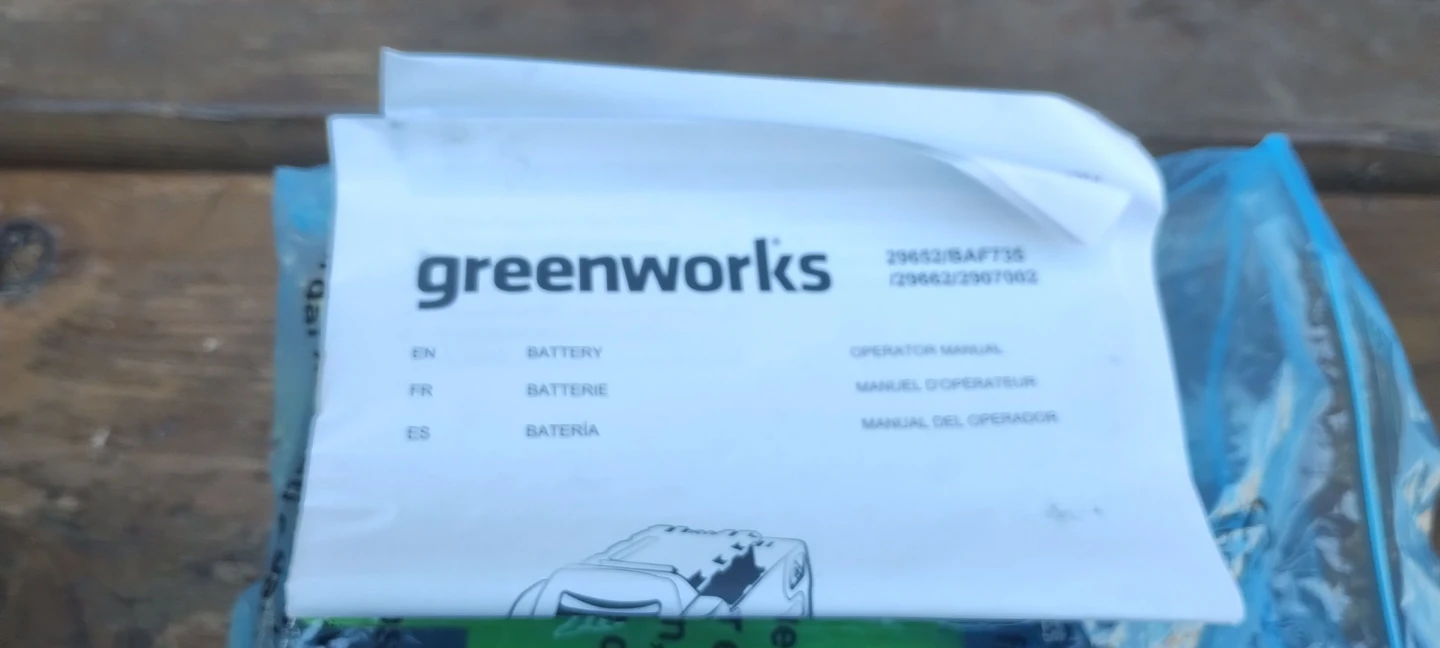 Greenworks 40V 2.0Ah Lithium Battery - photo 5