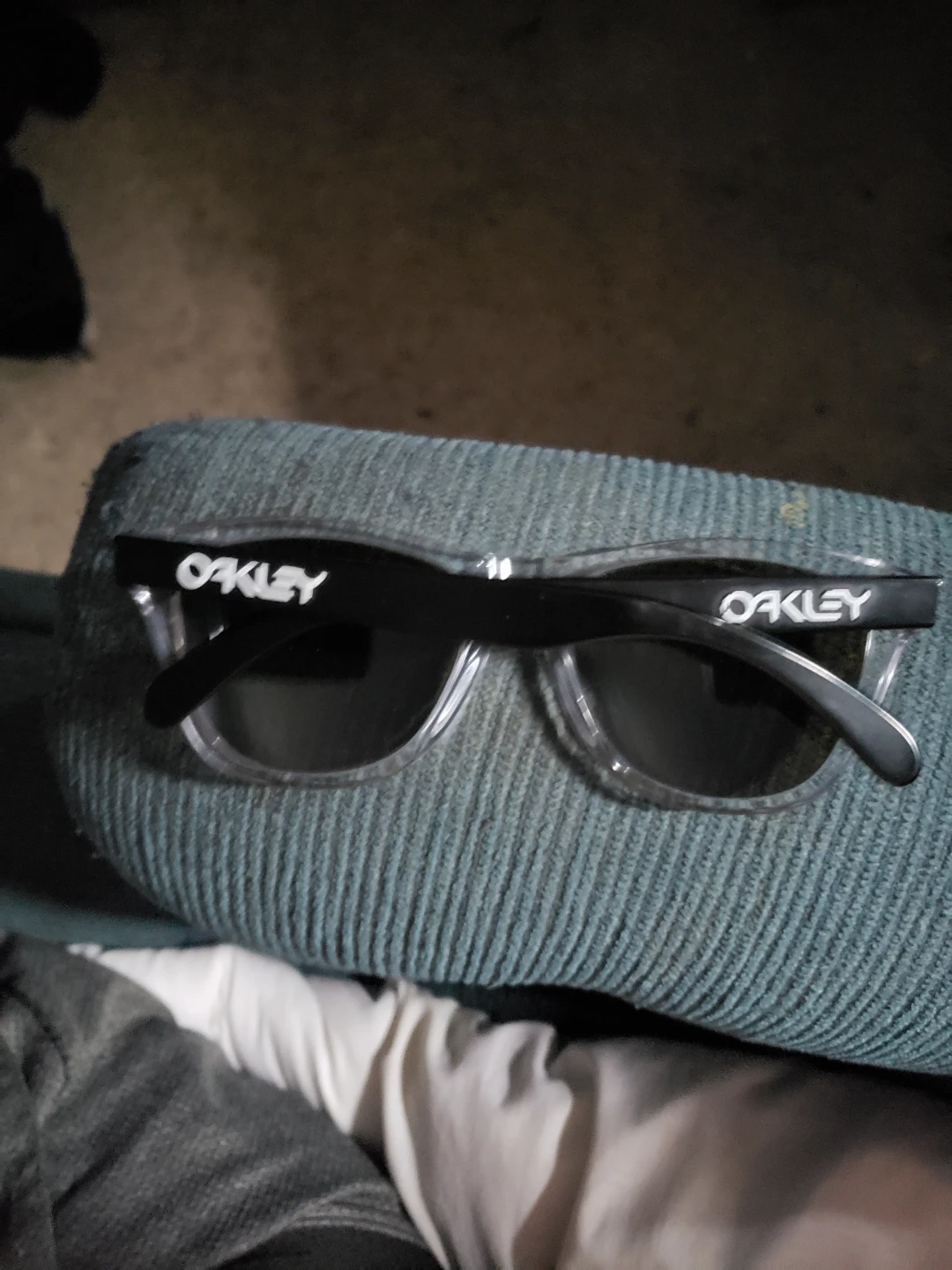 Oakley Sunglasses with Clear Frames and Blue Lenses - photo 2