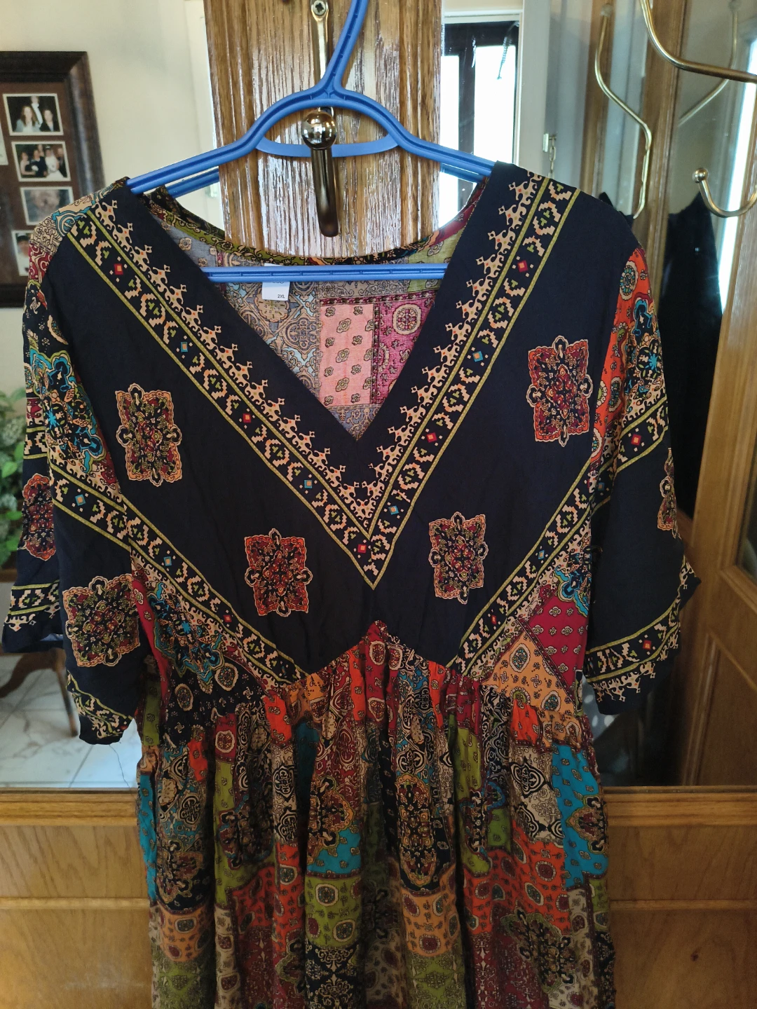 Patchwork pattern V-neck dress - photo 2