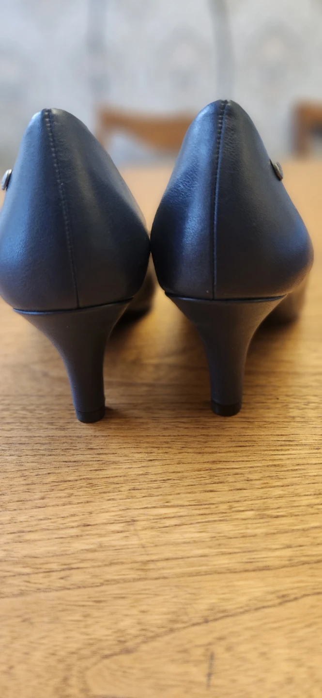 LifeStride Parigi Navy Pumps Size 9M - photo 4