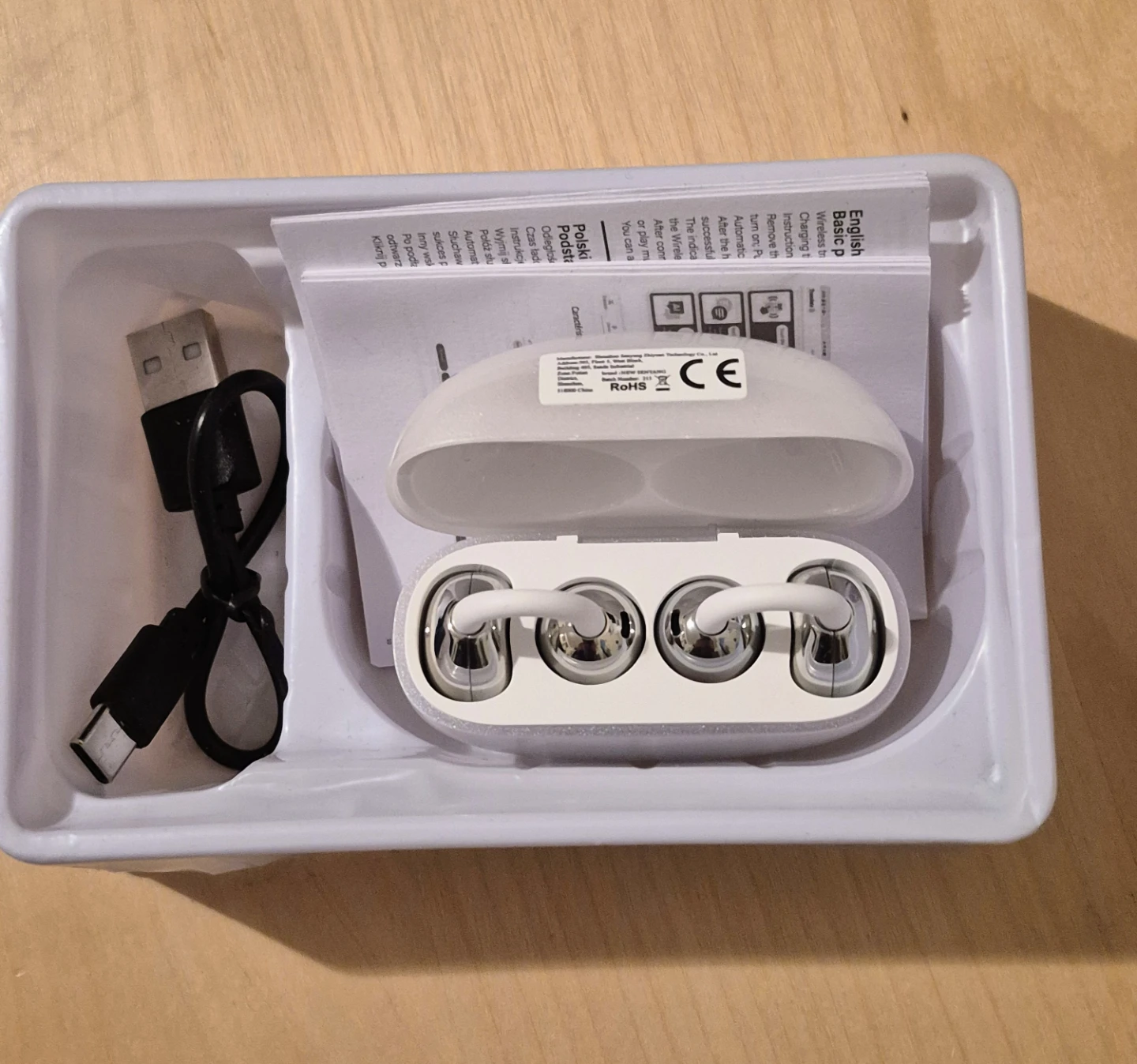 BNIB)AI Language Translator Airbuds Colour White - photo 2