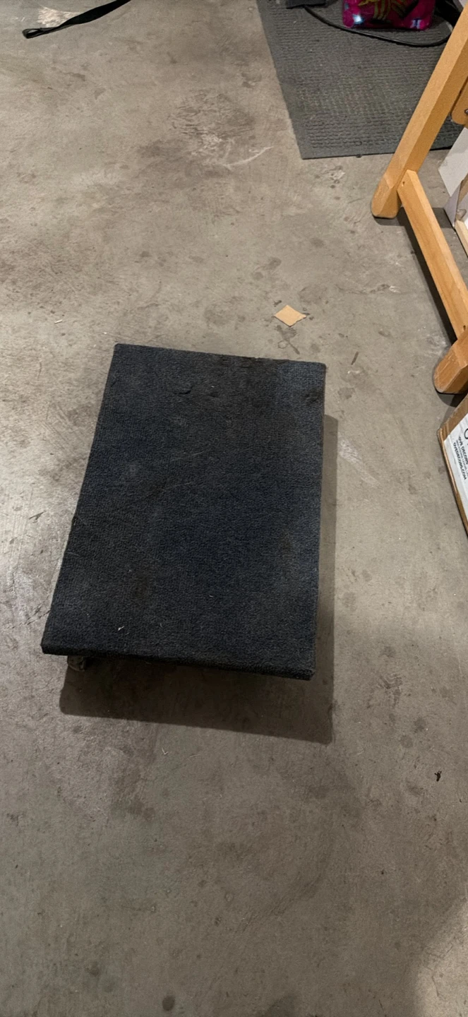 Grip 24" x 16" Carpeted Moving Dolly
