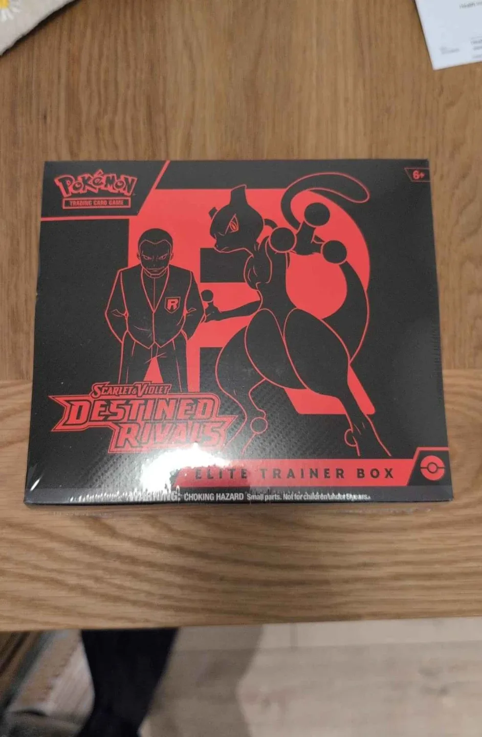Destined Rivals Elite Trainer Box