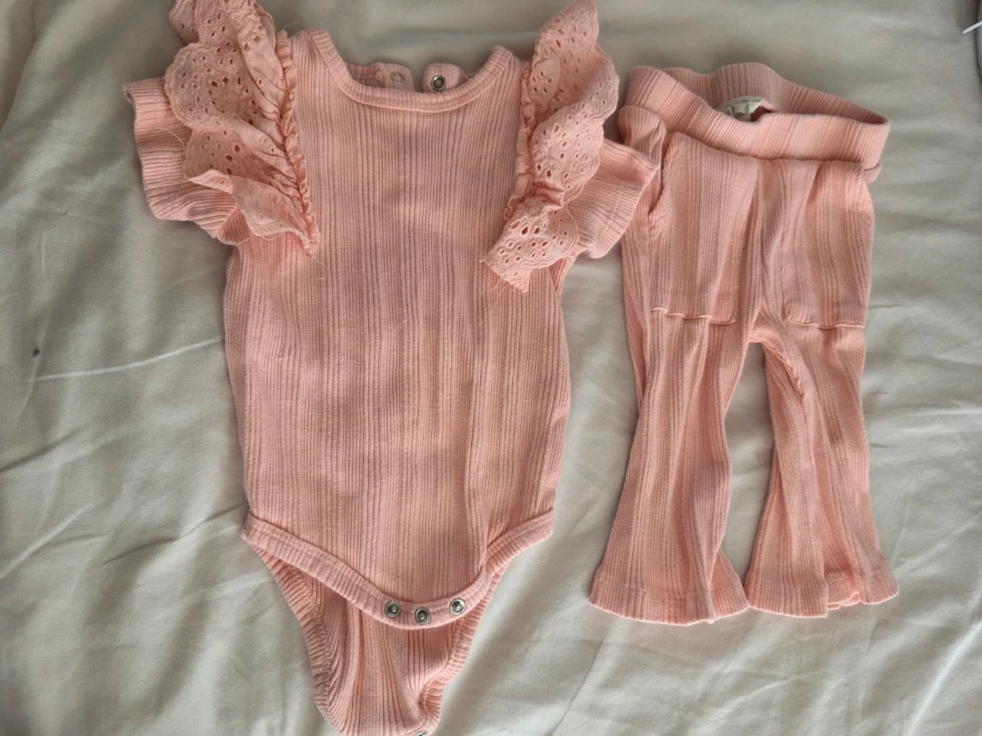 Jessica Simpson Baby Outfit 3-6Months