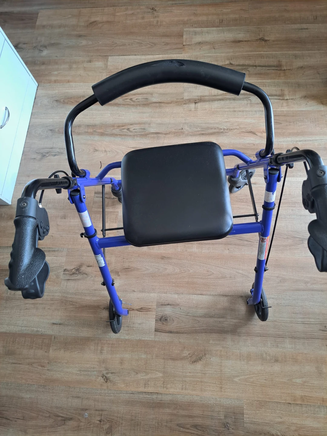 4 wheeled rolling walker (rollator) - photo 2