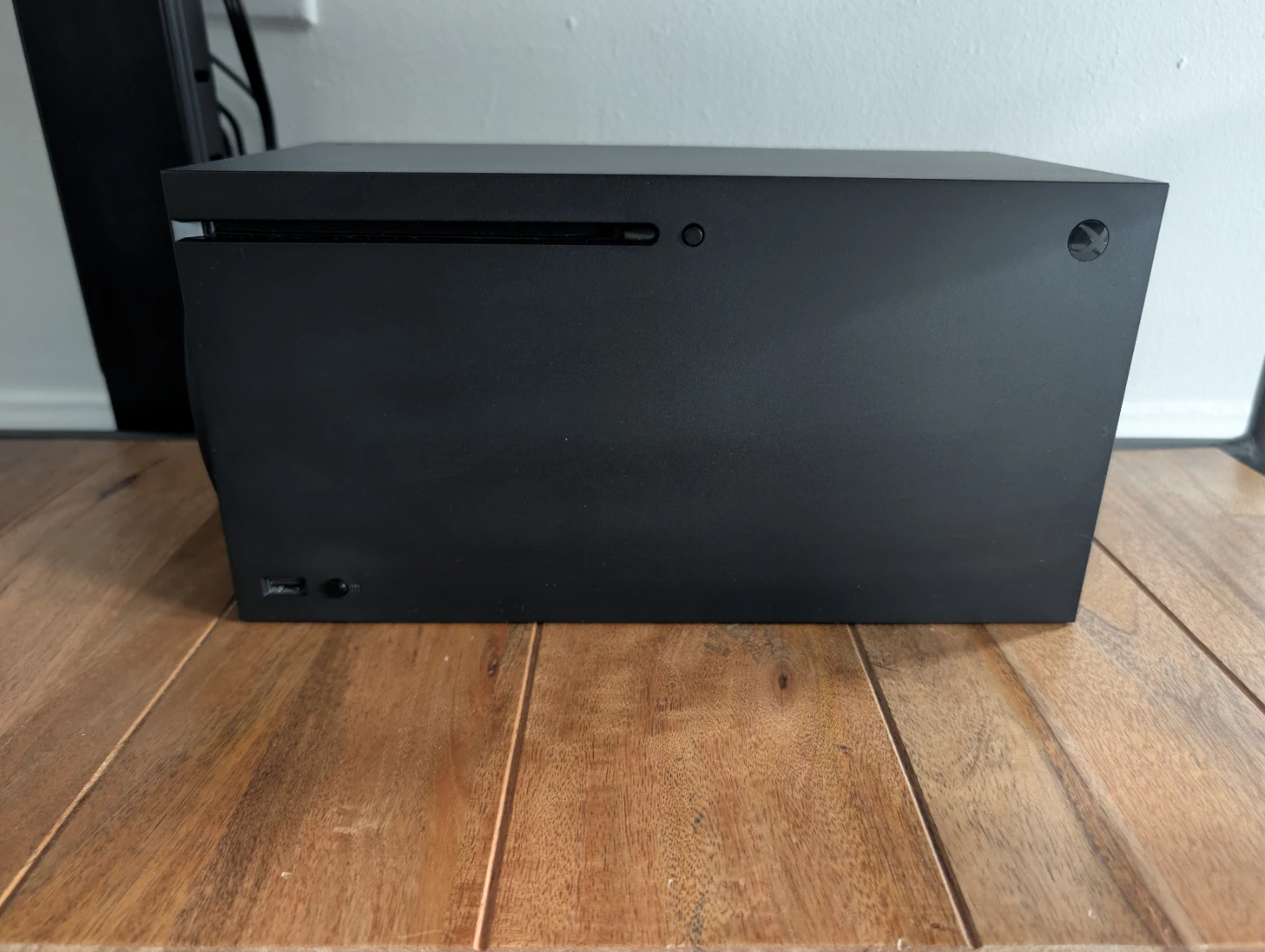 Xbox Series X Console with Two Controllers and Game - photo 4