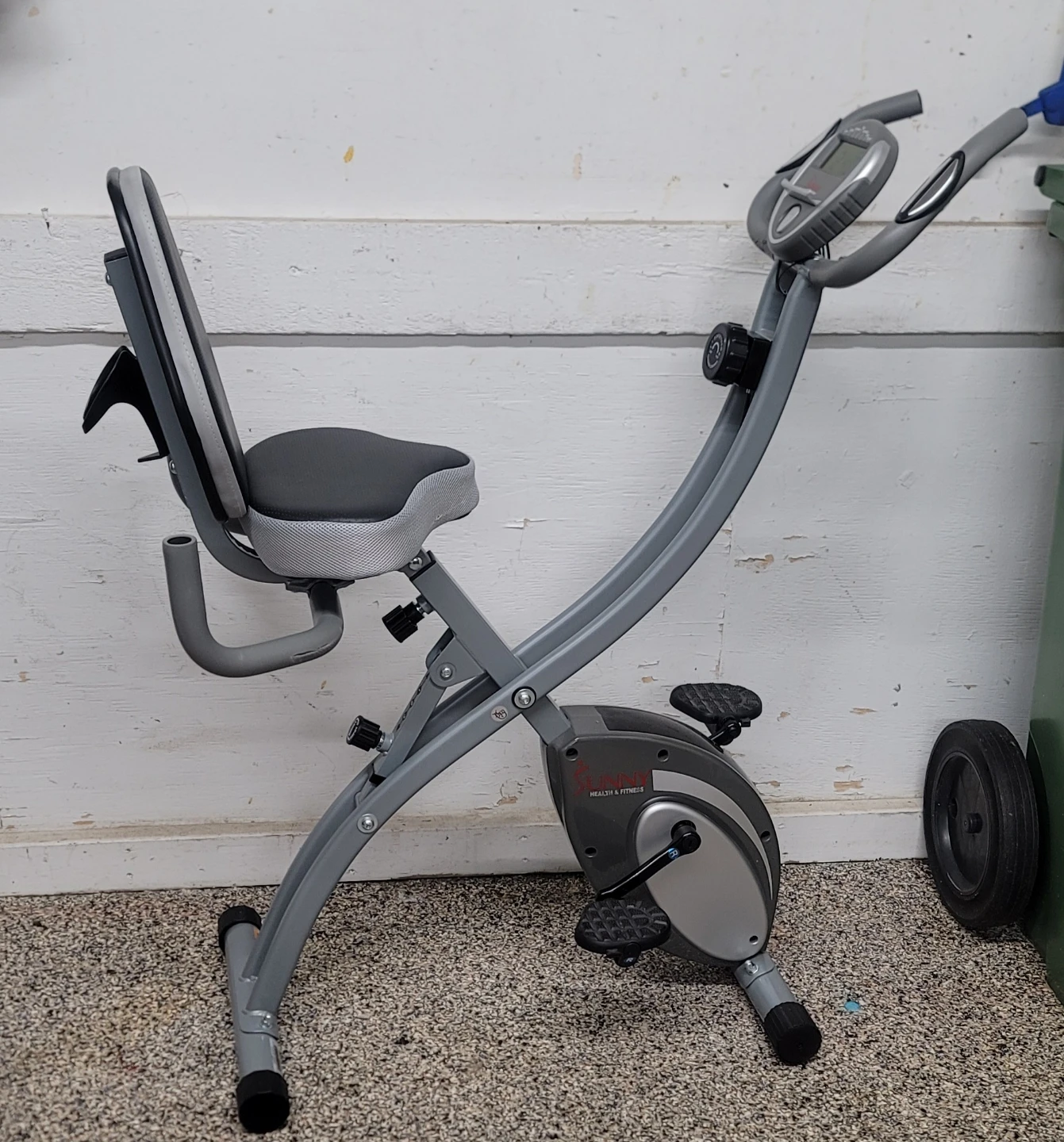 Sunny Health & Fitness Folding Exercise Bike