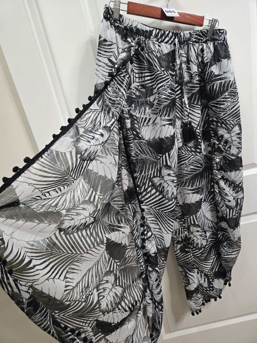 1X Tropical Leaf Print Cover-Up Pants - photo 3