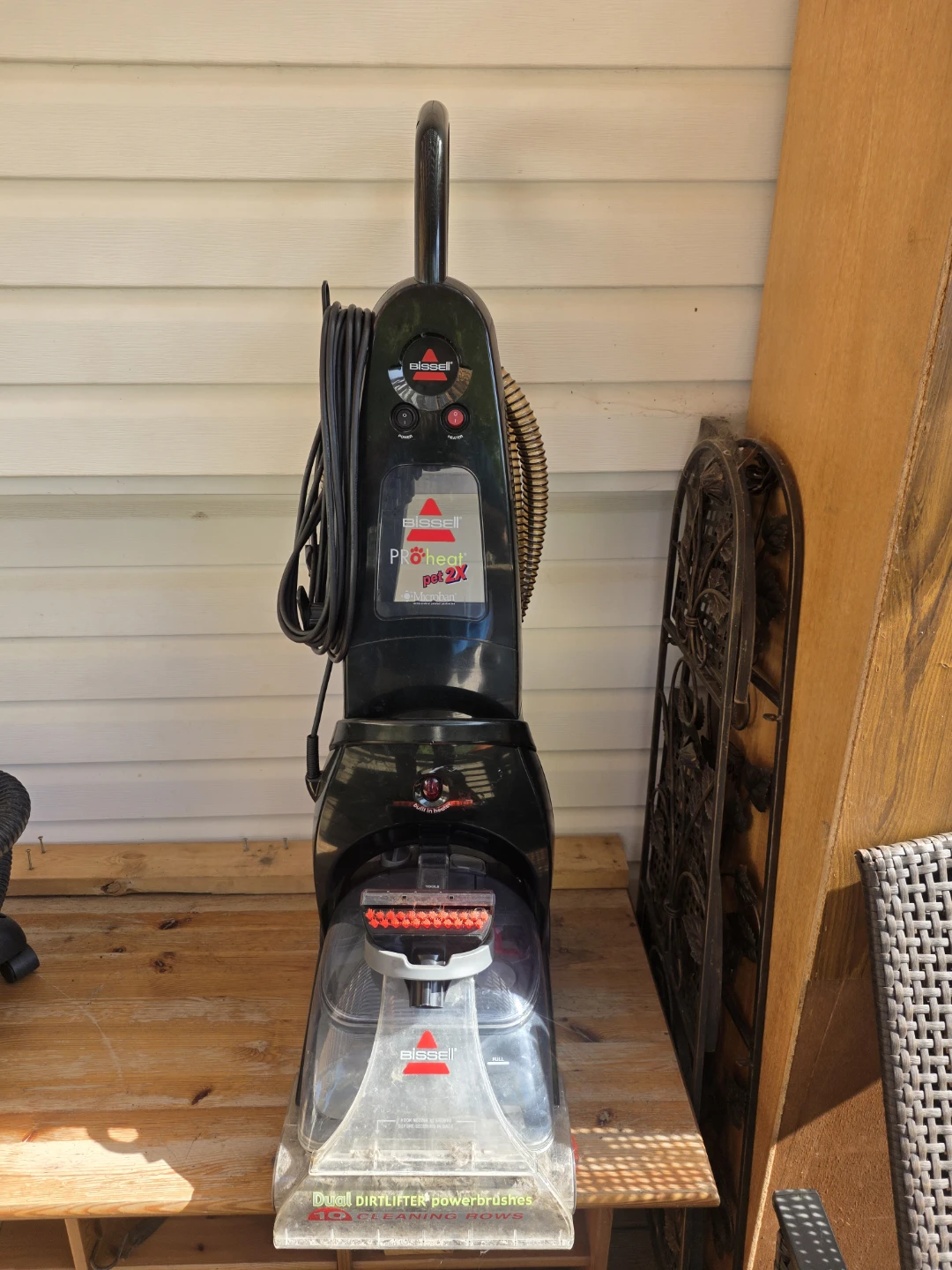 Bissell ProHeat 2X Pet Carpet Cleaner