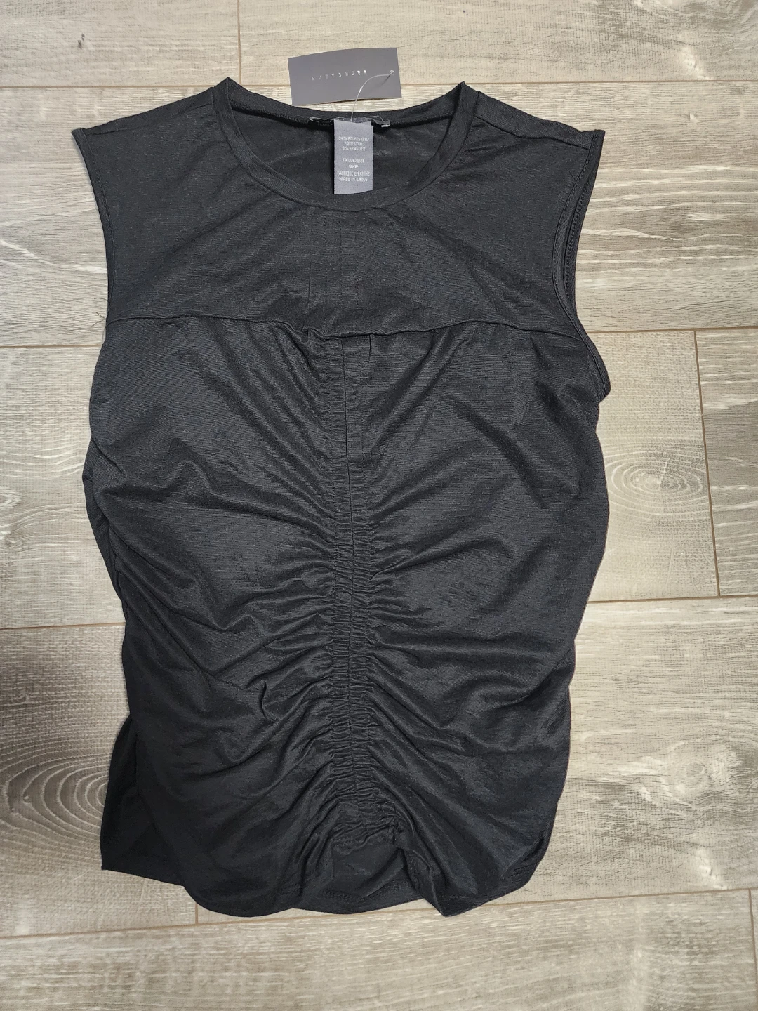 Suzy Shier Black Ruched Sleeveless Top