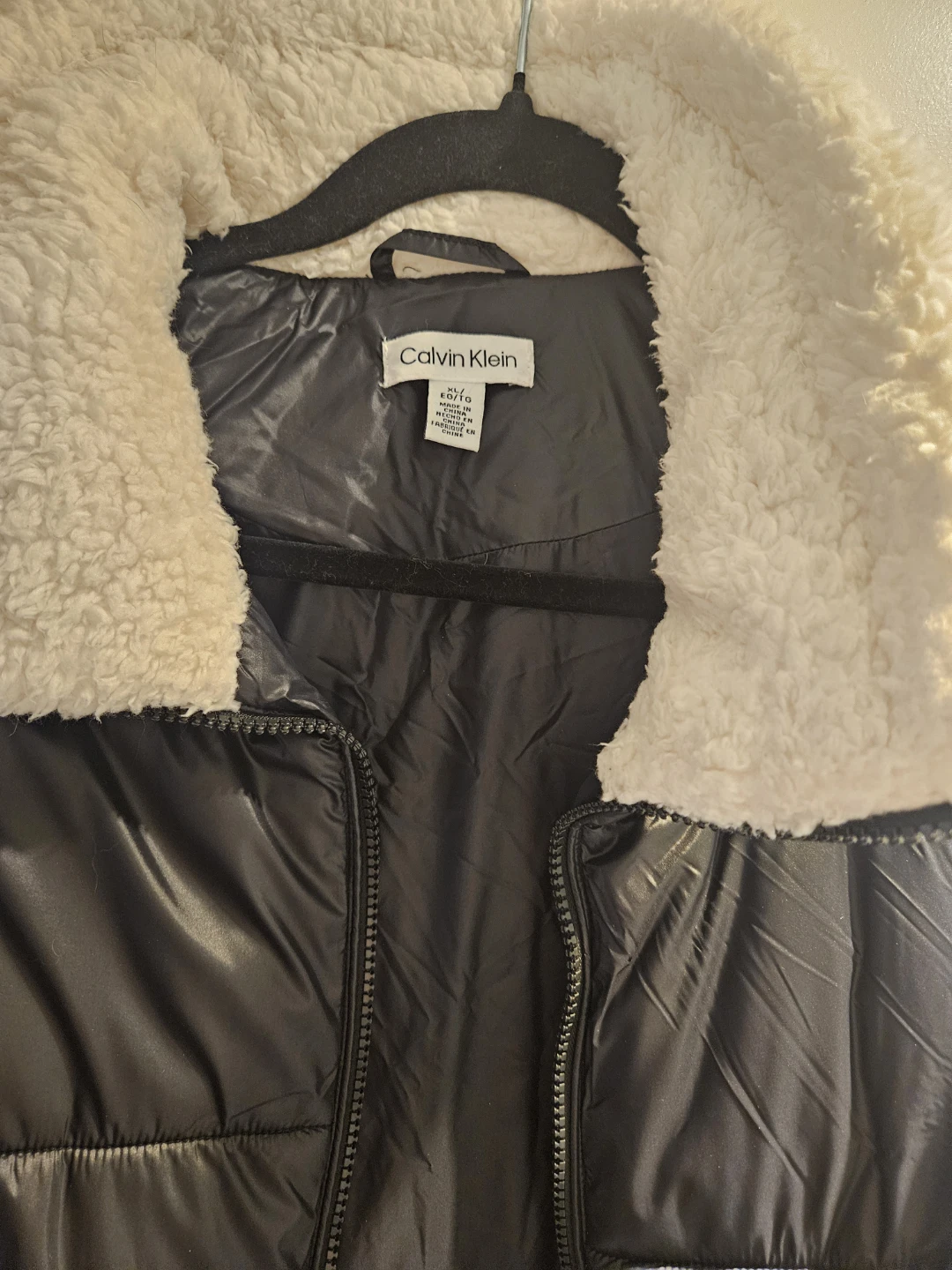 Calvin Klein Black Sherpa Vest - photo 2