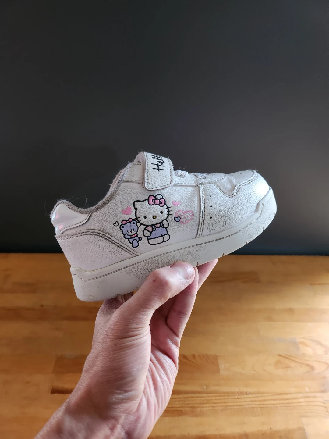 Hello Kitty Kids Sneakers Velcro Strap Toddlers Size 9 US - photo 4