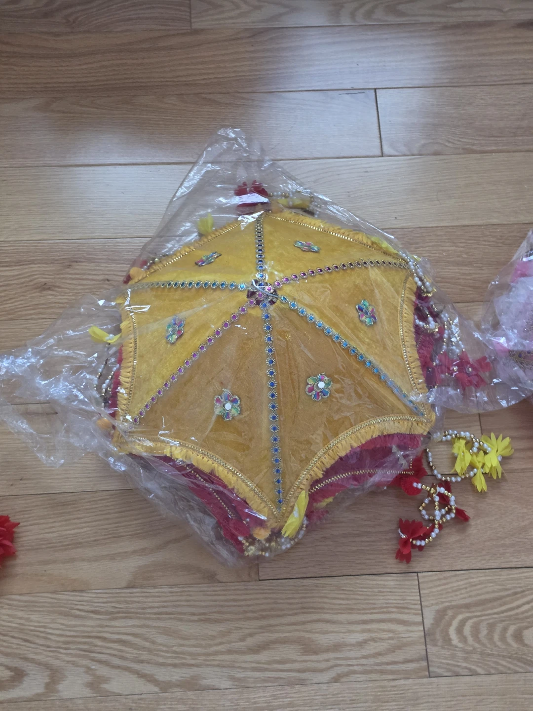 Decorative Umbrella with Tassels and Beads - photo 2