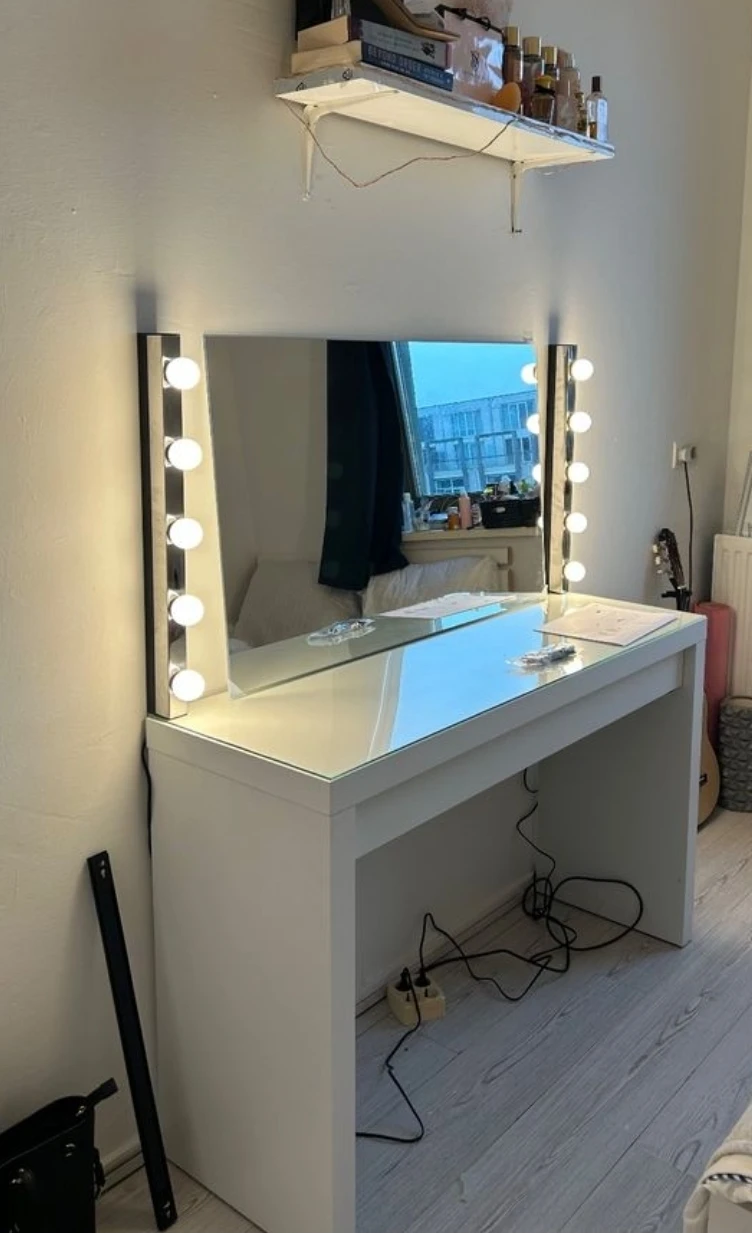 IKEA MALM Dressing Table with Mirror and Lights - photo 2