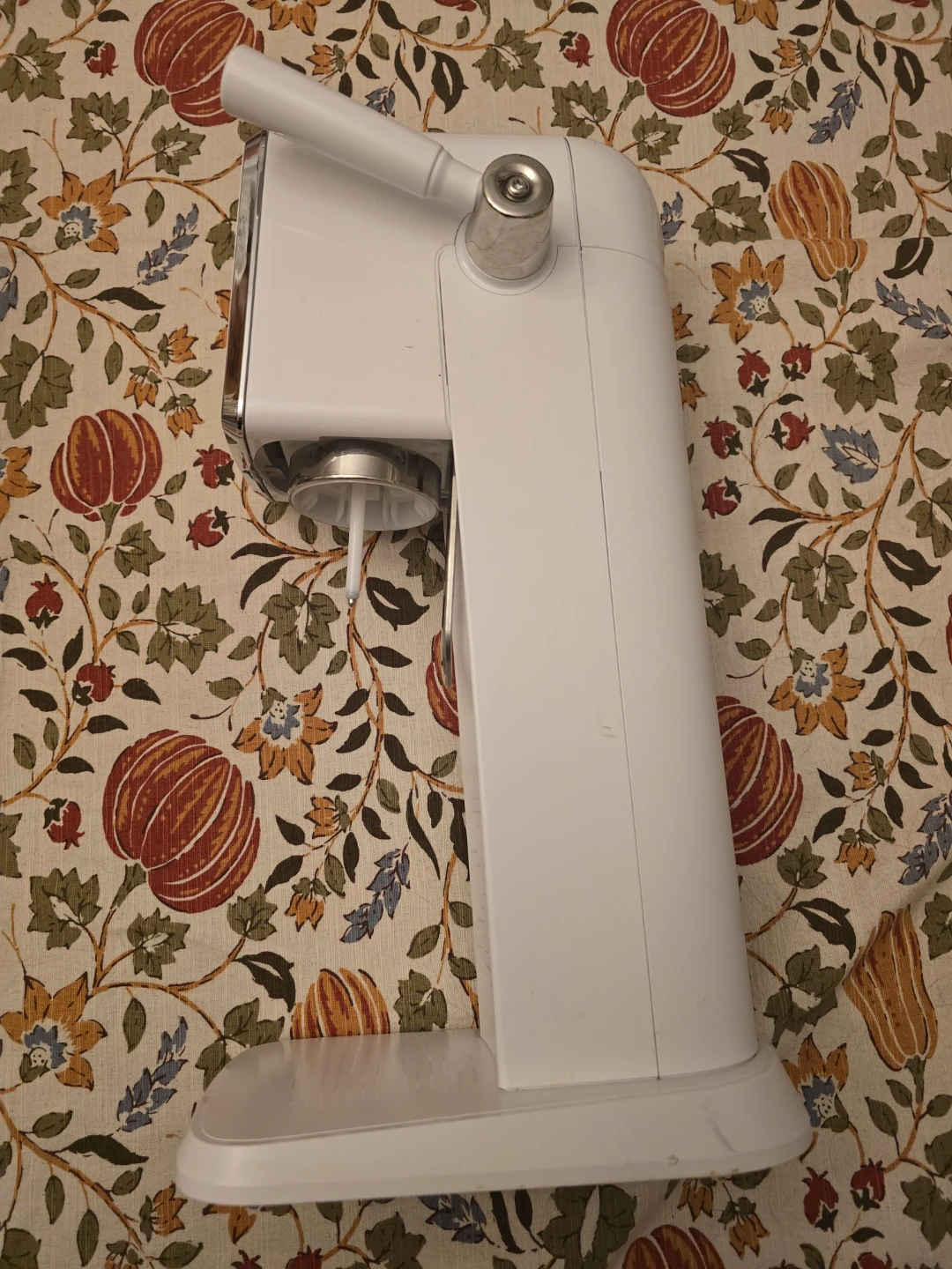 SodaStream Sparkling Water Maker with bottle. - photo 3