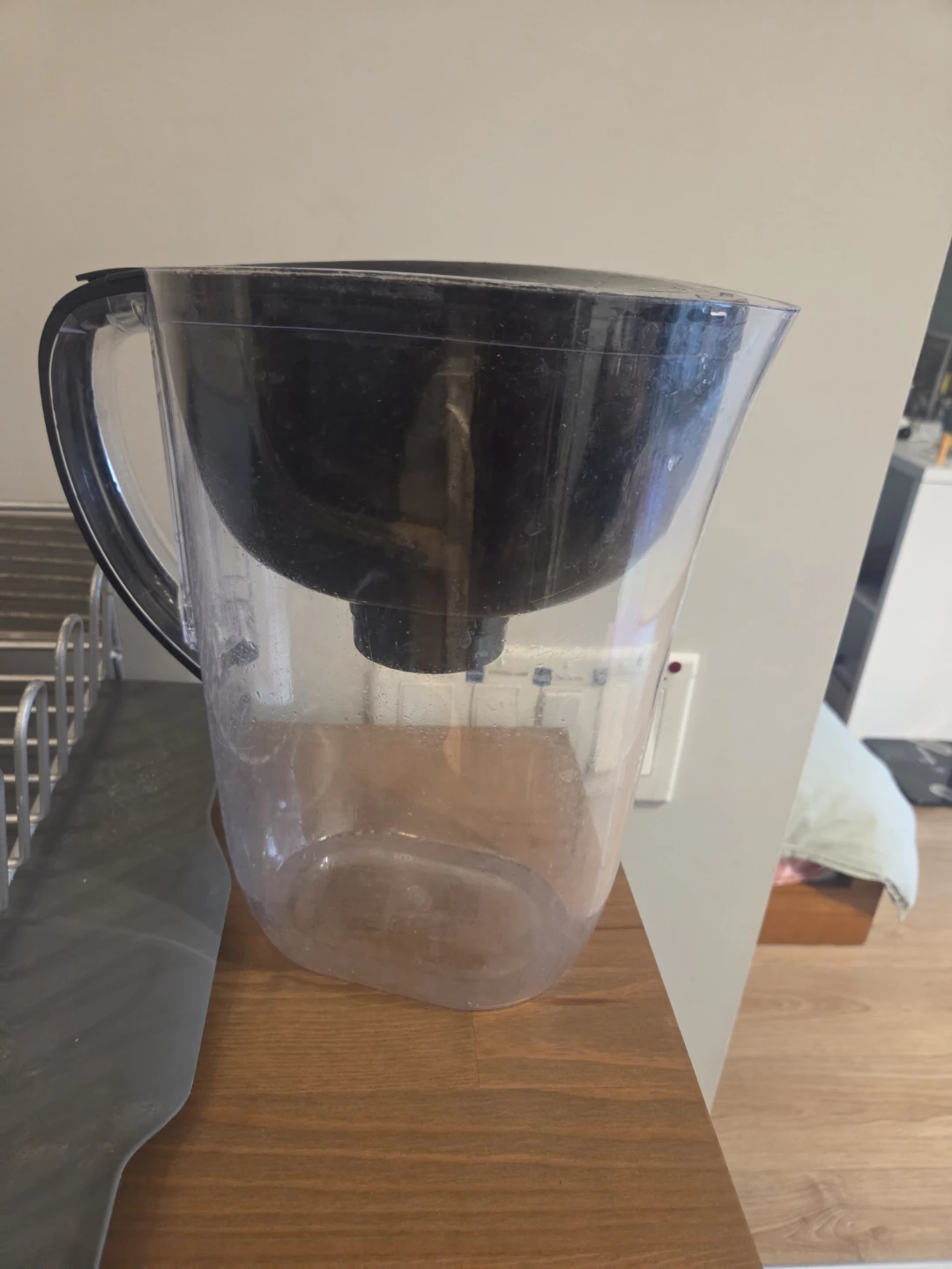 Brita Water Pitcher no filter - photo 2