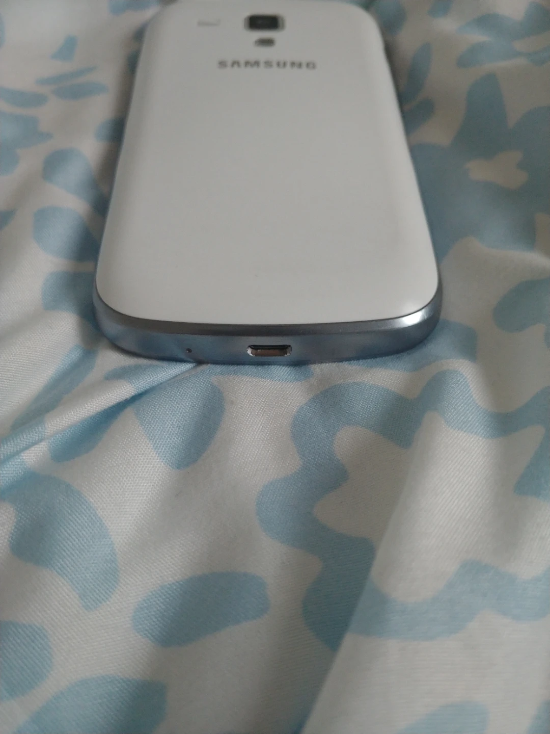 Canadian Samsung Galaxy phone message me for more information - photo 4