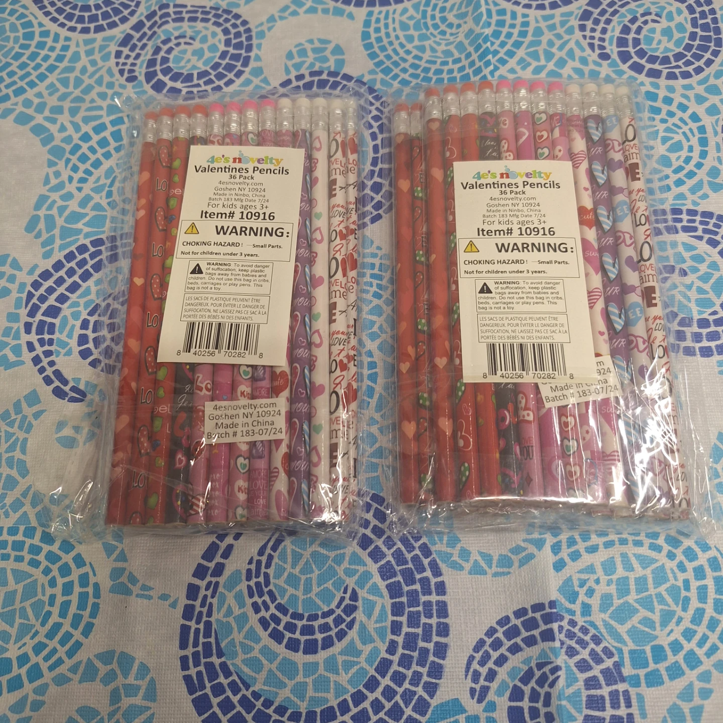 4e's Novelty Valentine's Pencils & Cellophane Bags