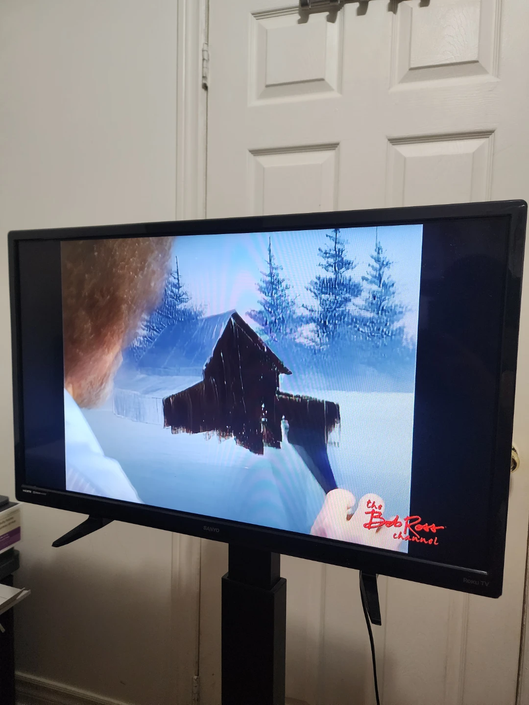 📺 Sanyo 32" Roku Smart TV + Remote + Fitueyes TV Stand — $100 - photo 4