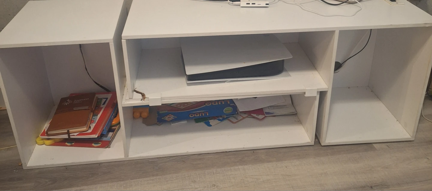 TV Console - photo 2
