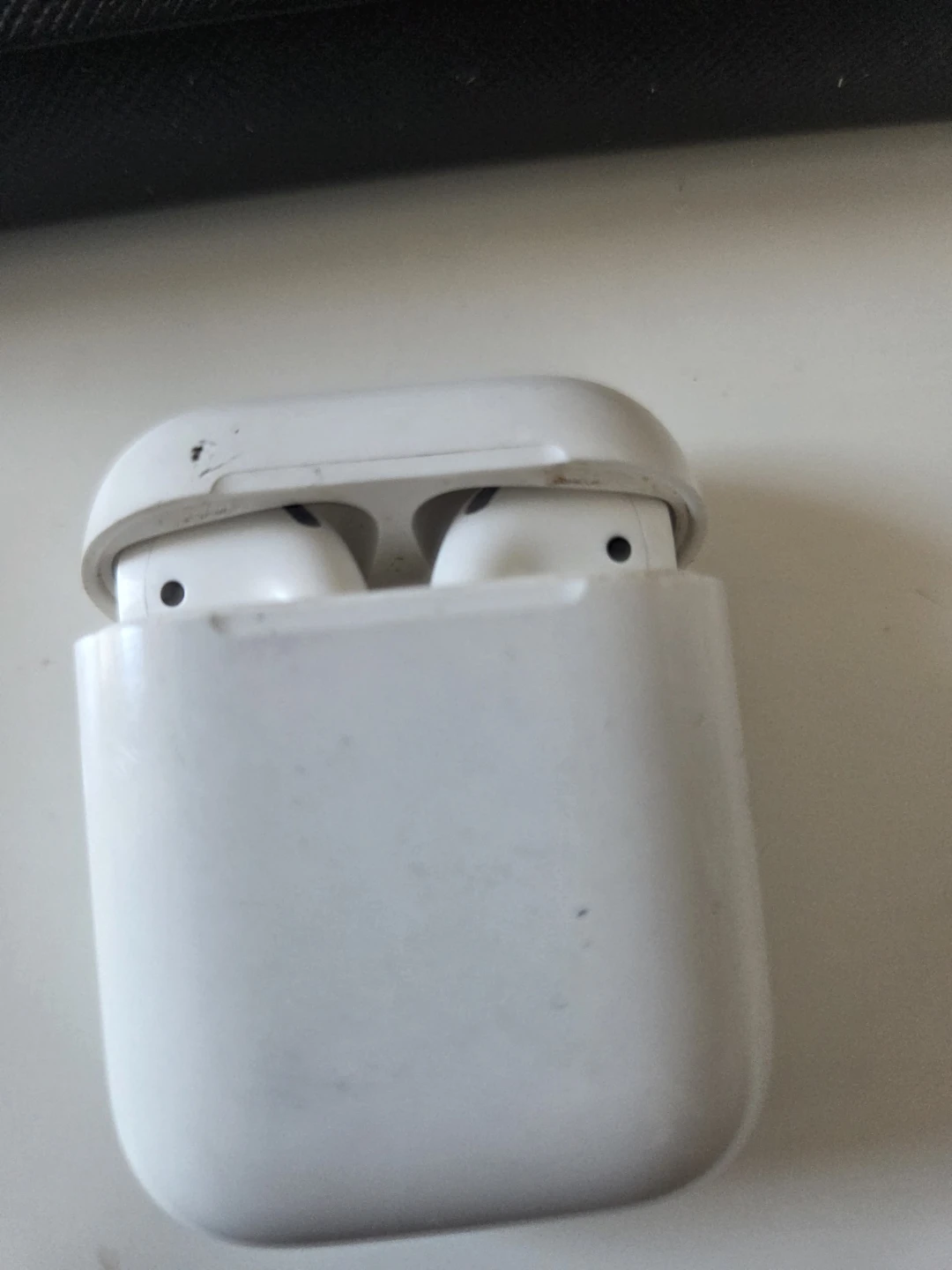 Apple AirPods - photo 4