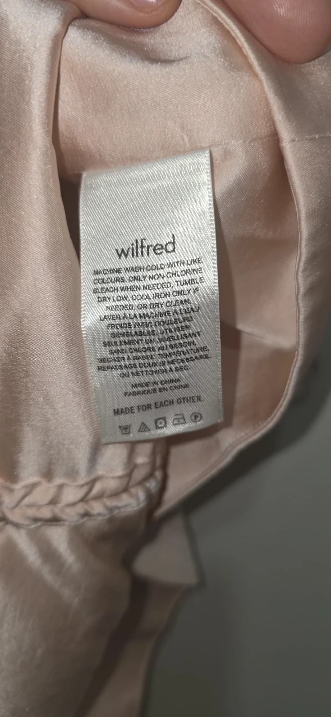 Aritizia (Wilfred) Pink Ruched  Top  Size M - photo 4