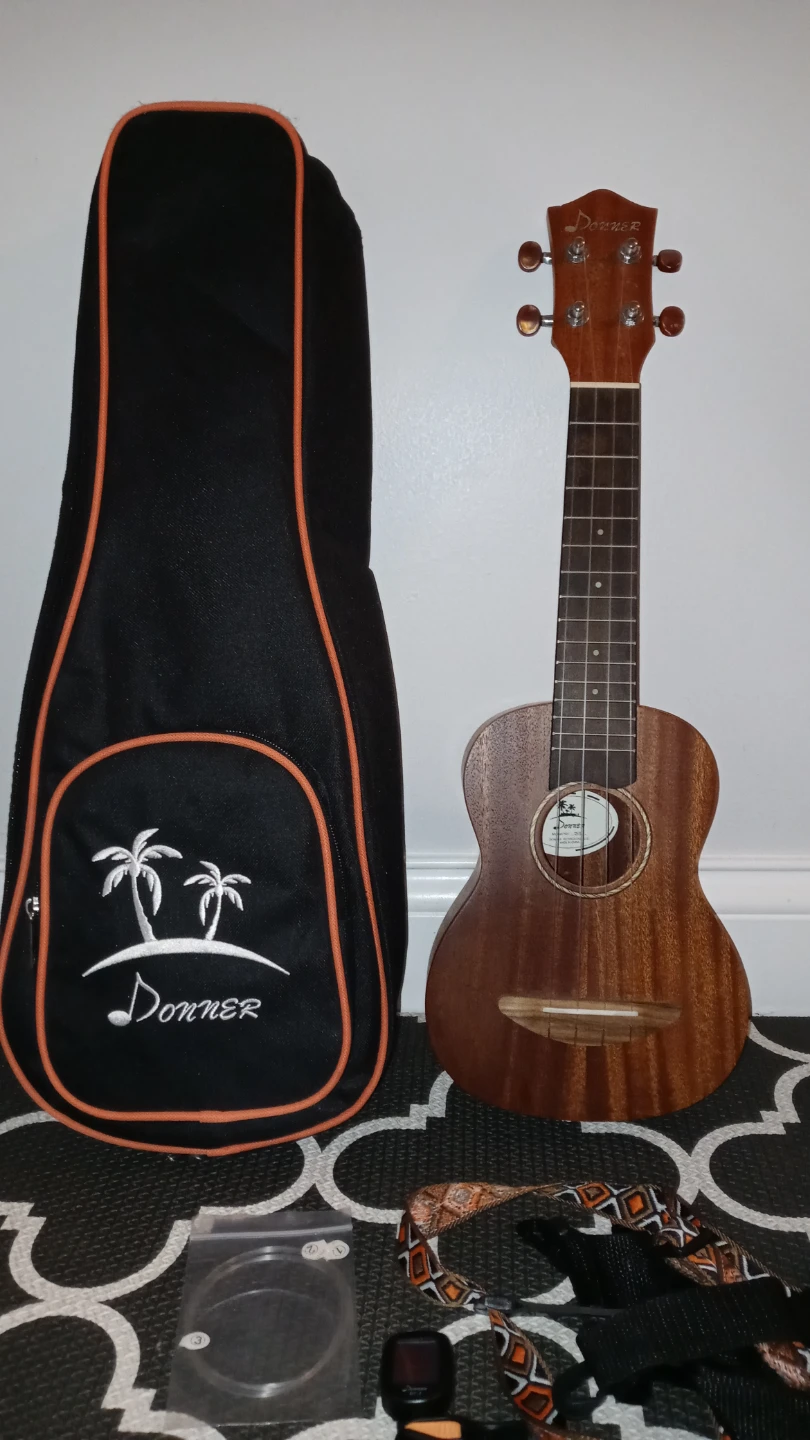 Donner DUS-1 Soprano Ukulele Set - photo 3
