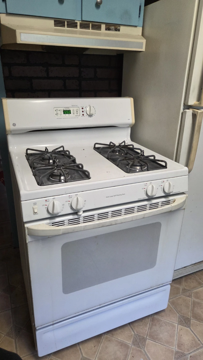 Gas Stove - GE Spectra TrueTemp