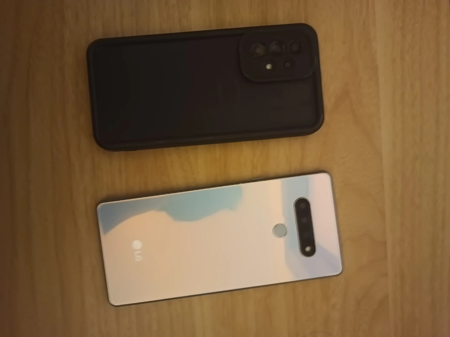Samsung Galaxy A53 5G and LG Stylo 6 Smartphones - photo 2