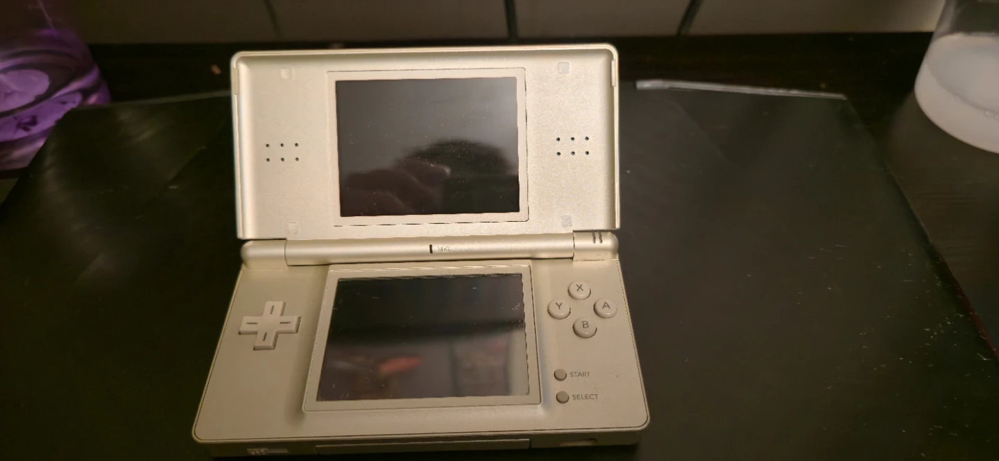 Nintendo DS Lite Zelda Limited Edition - photo 2