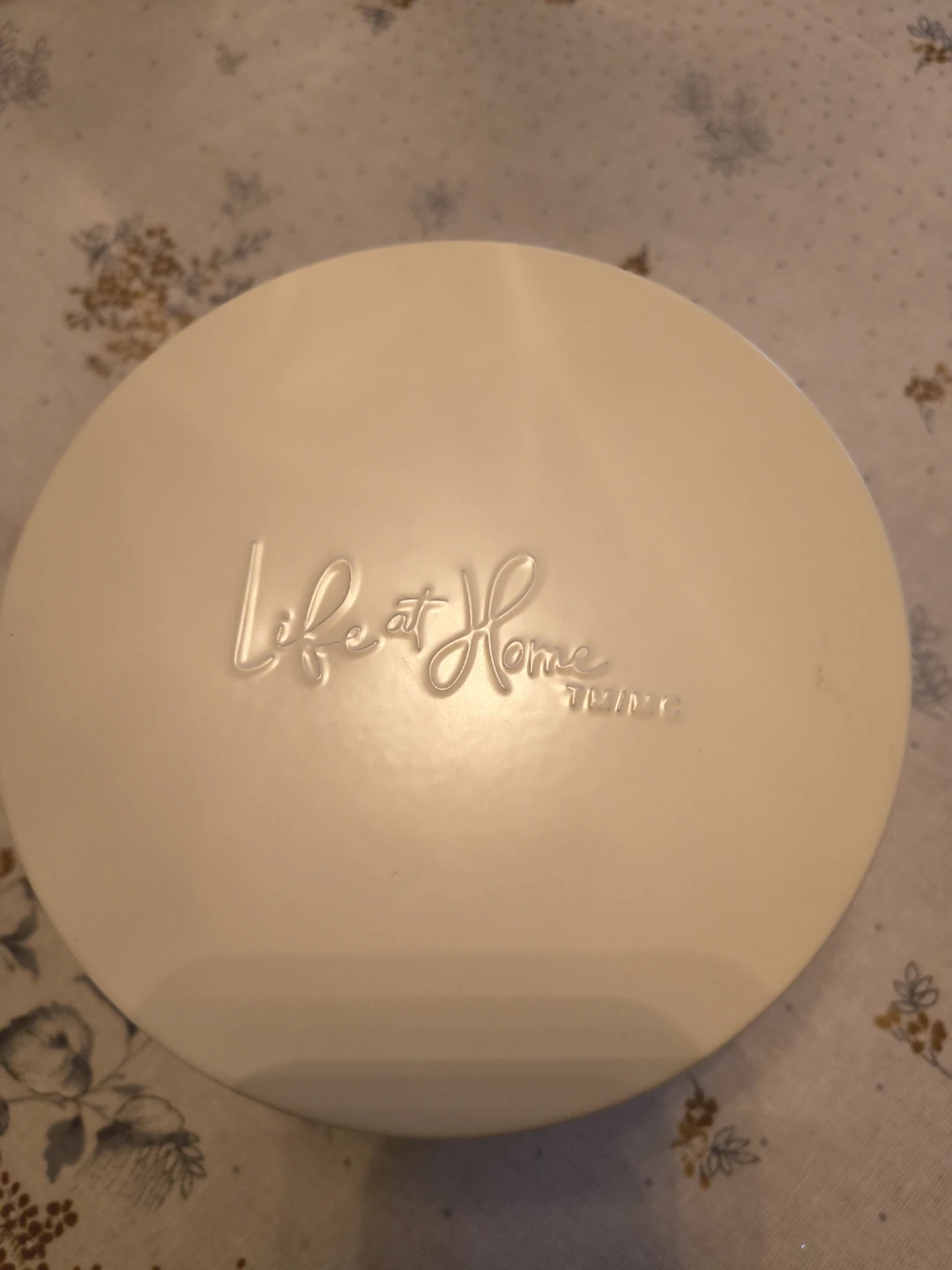 Life at Home Bergamot & Linen 3-Wick Candle - photo 2
