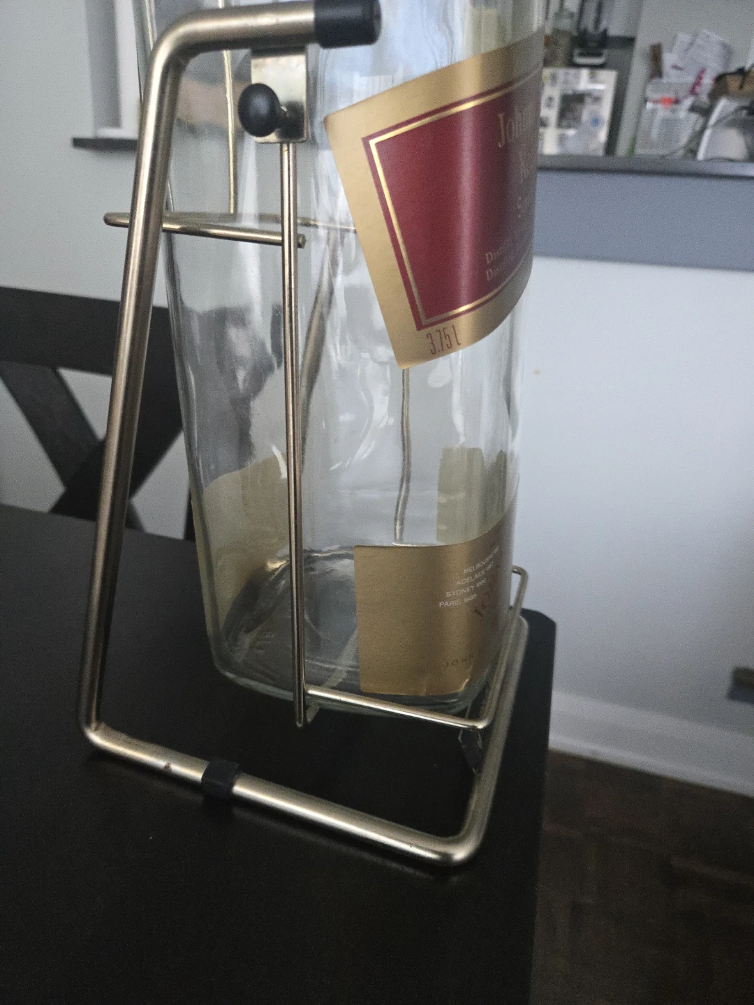 Vintage Johnnie Walker Red Label Bottle Swinging Stand - photo 5