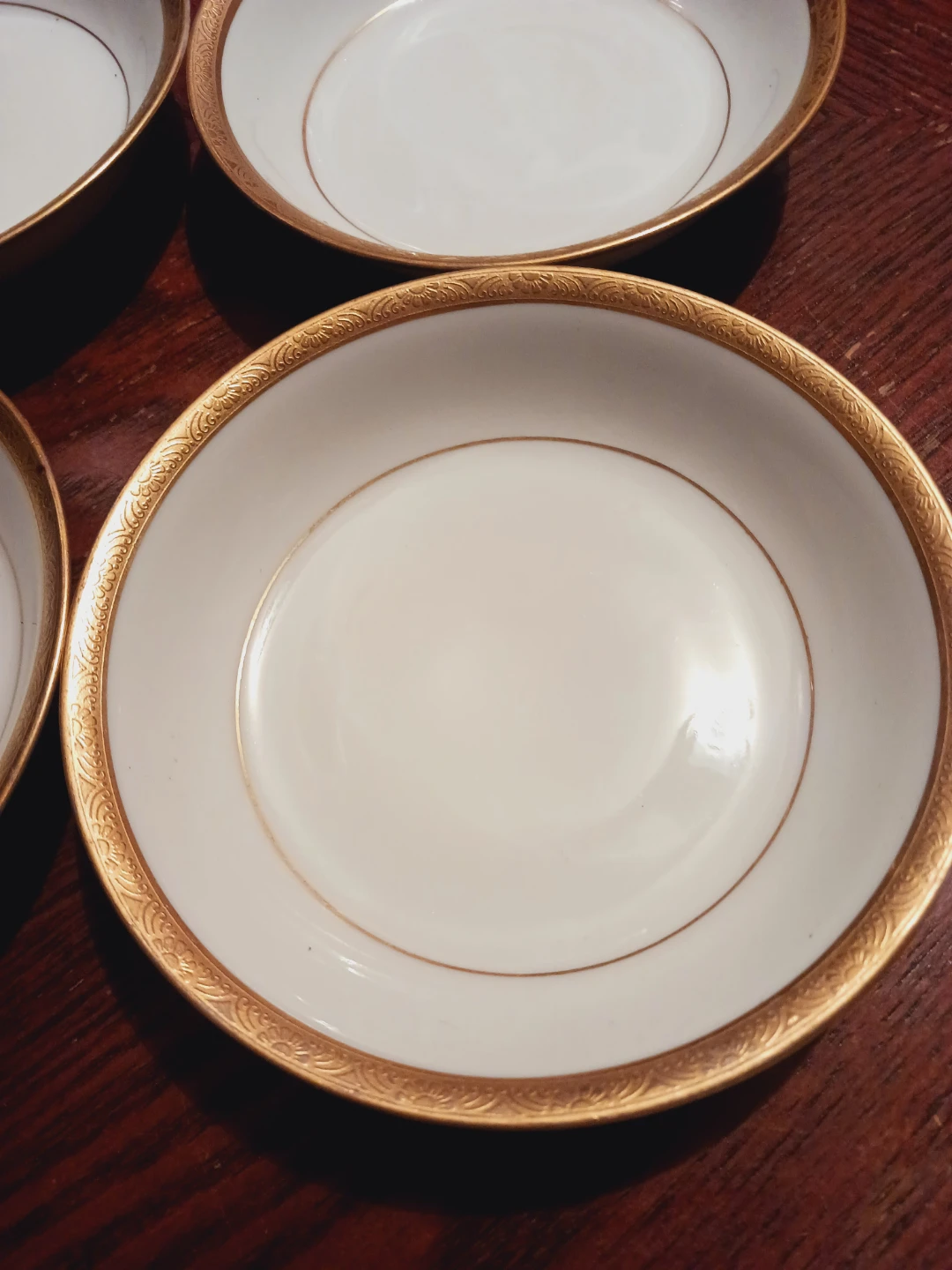 Set of 6 × 22K Gold Rimmed Porcelain Berry Bowls - photo 3