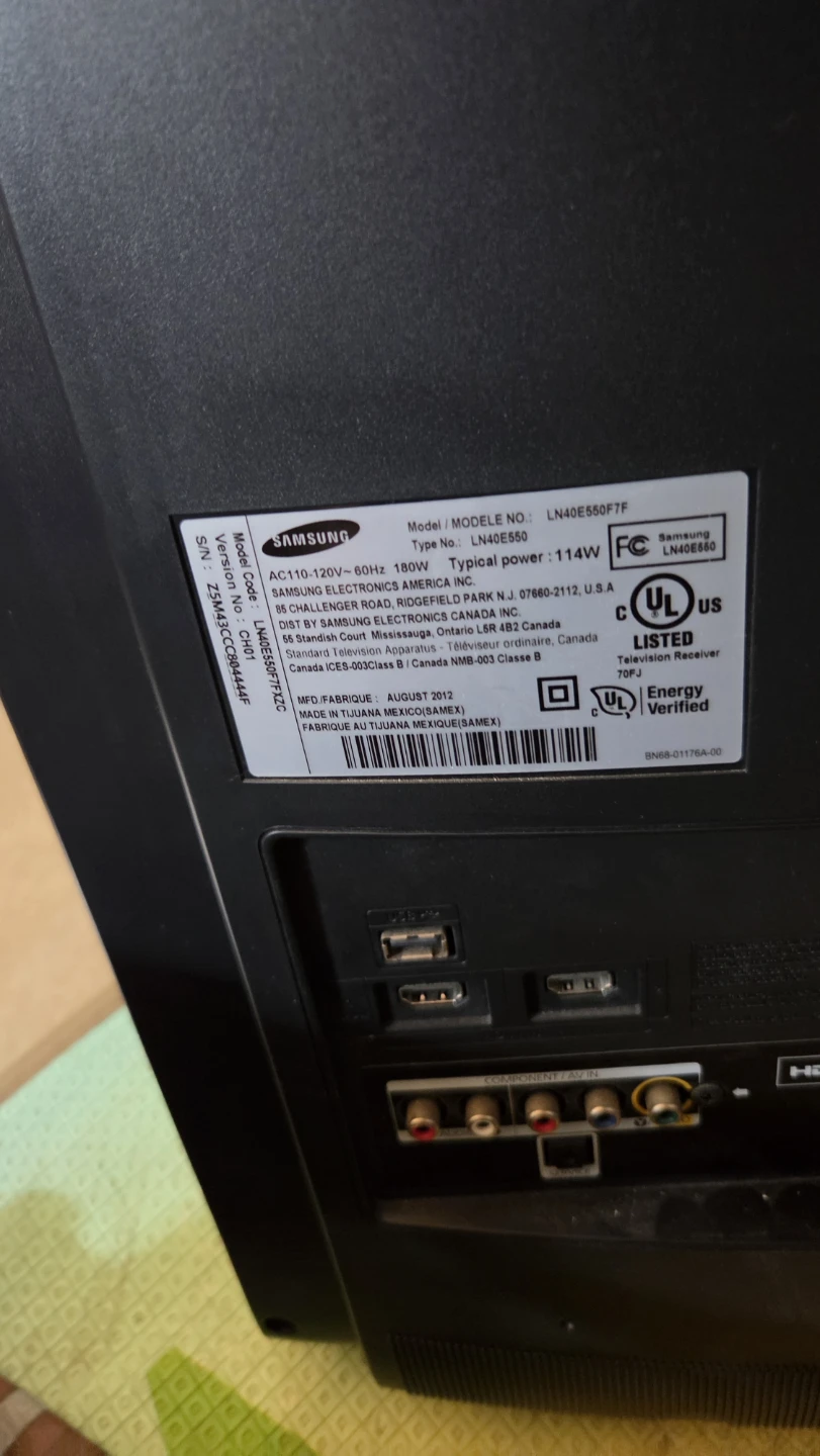 Samsung 40-inch LCD Television LN40E550
