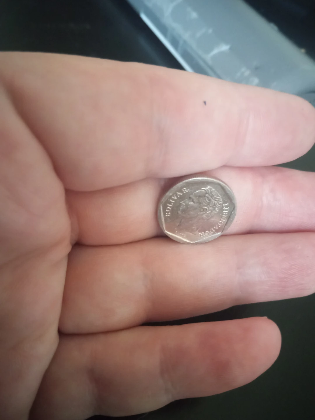 10 Bolivares Coin - Venezuela 1998 - photo 3