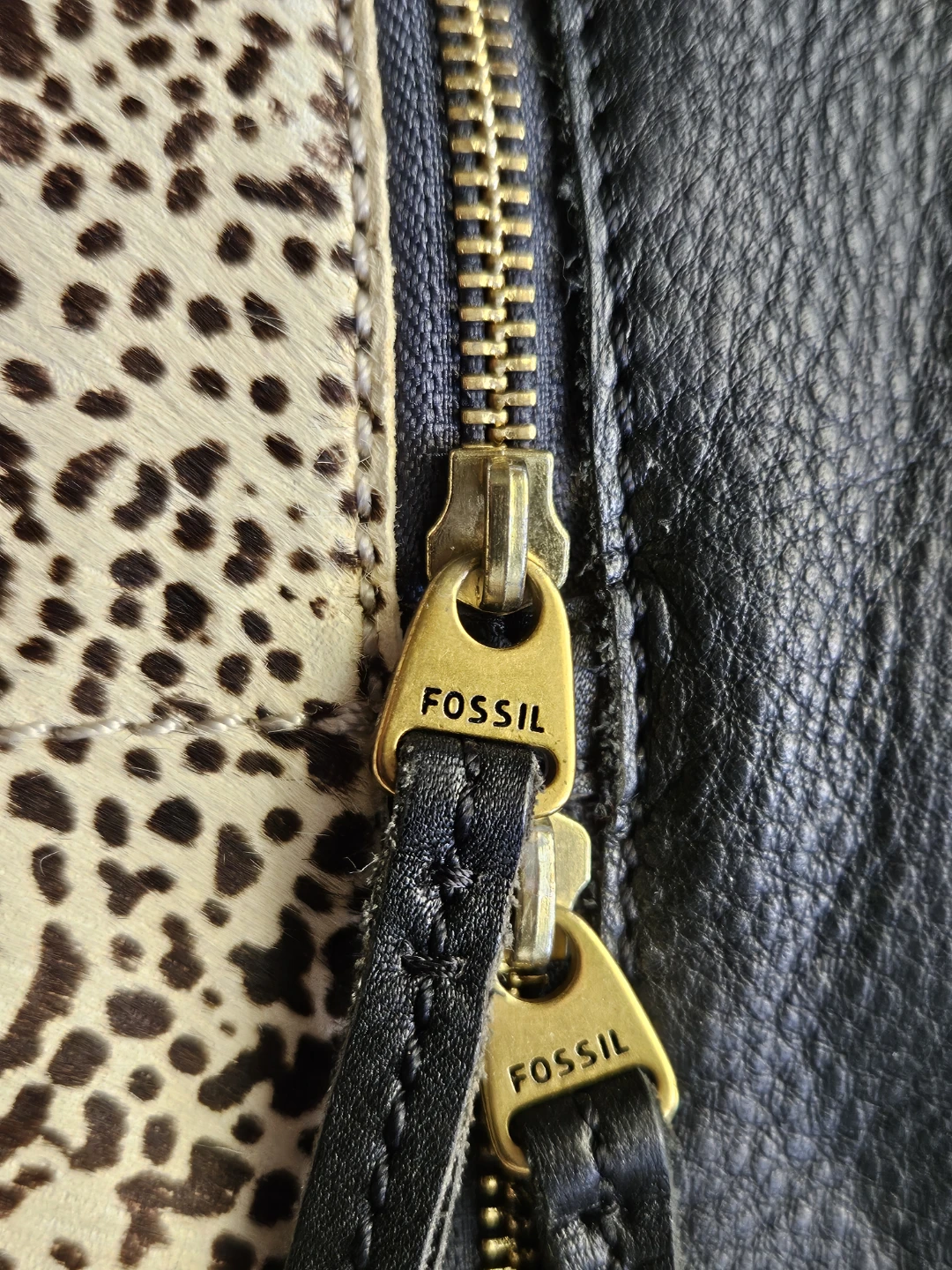Fossil Black Leather and Animal Print Crossbody Bag - photo 2