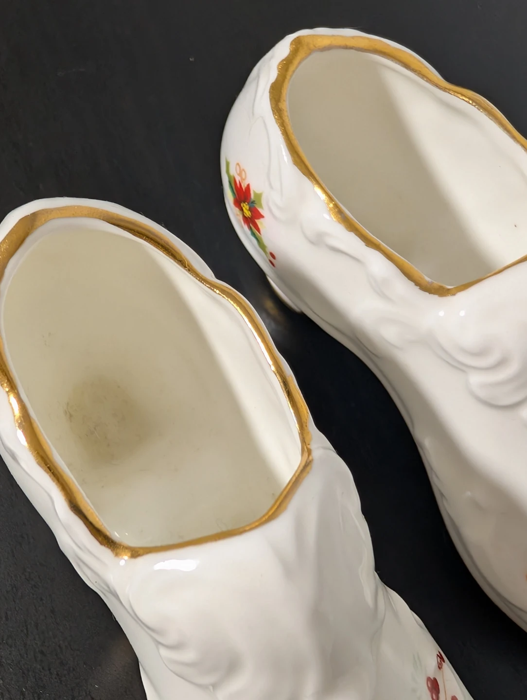 Vintage Royal Albert Poinsettia Bone China Shoes (Set of 2) - photo 3