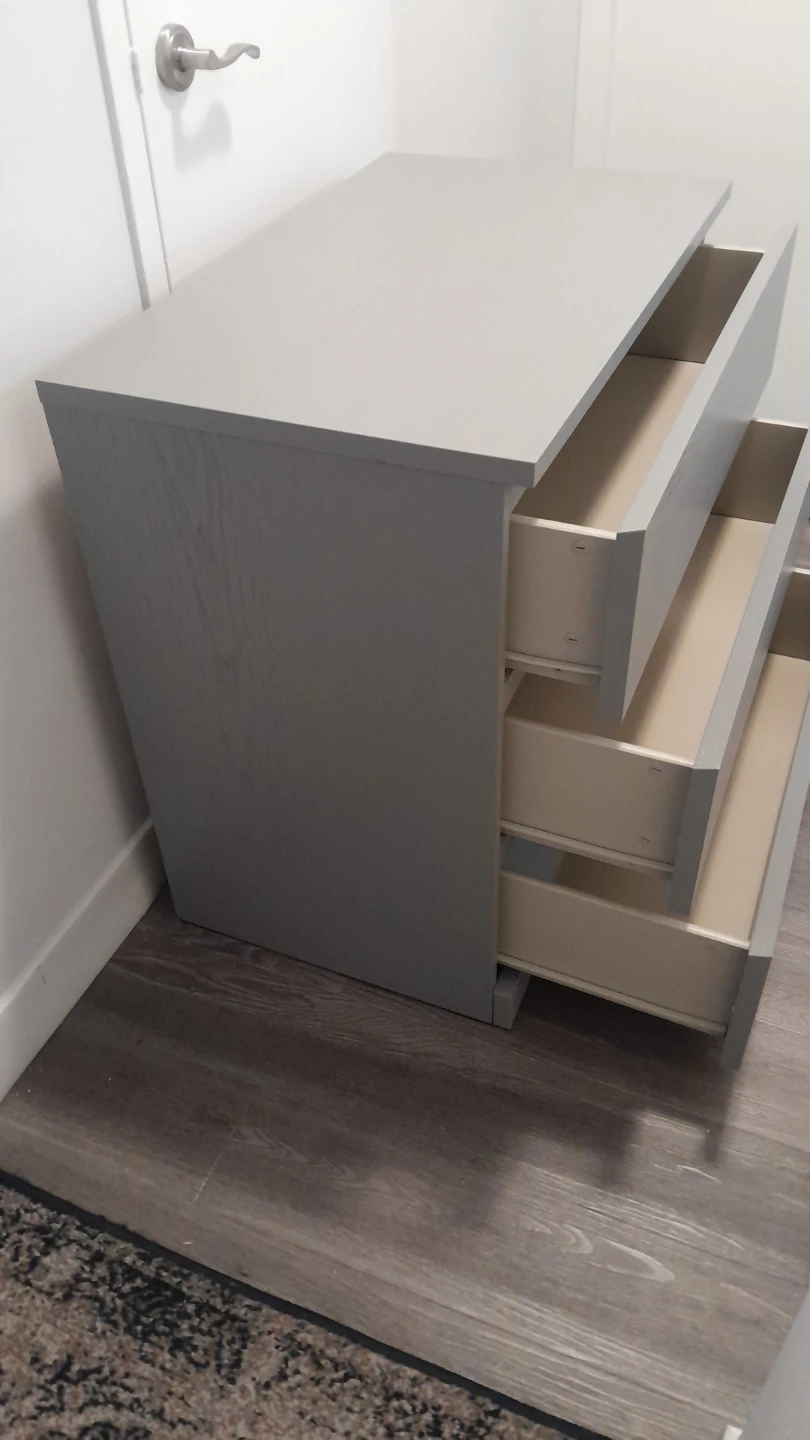 Grey 3-Drawer Dresser - photo 3