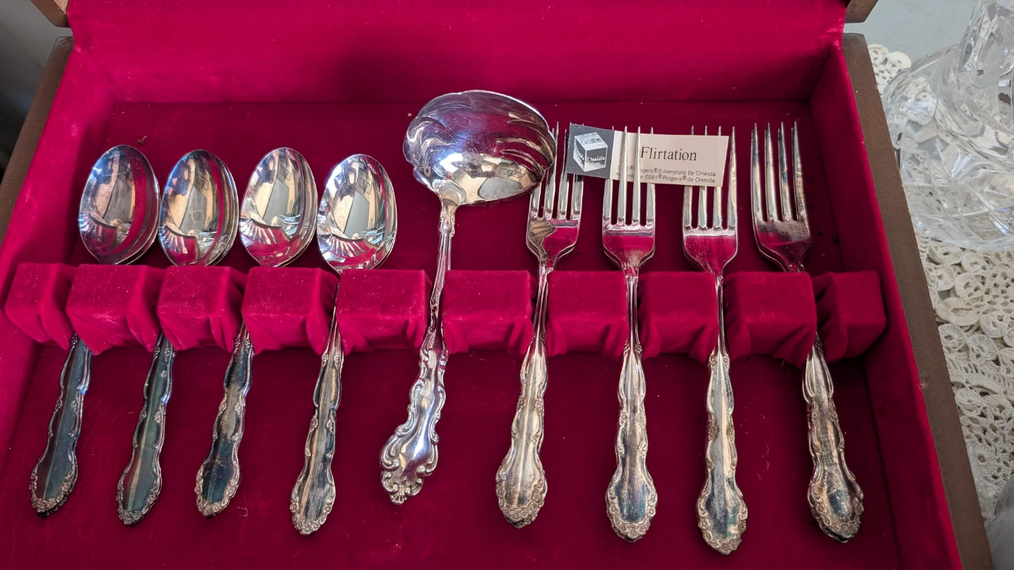 Silver Plated Flatware Set “Flirtation” by Oneida, 1881 Rogers. - photo 4