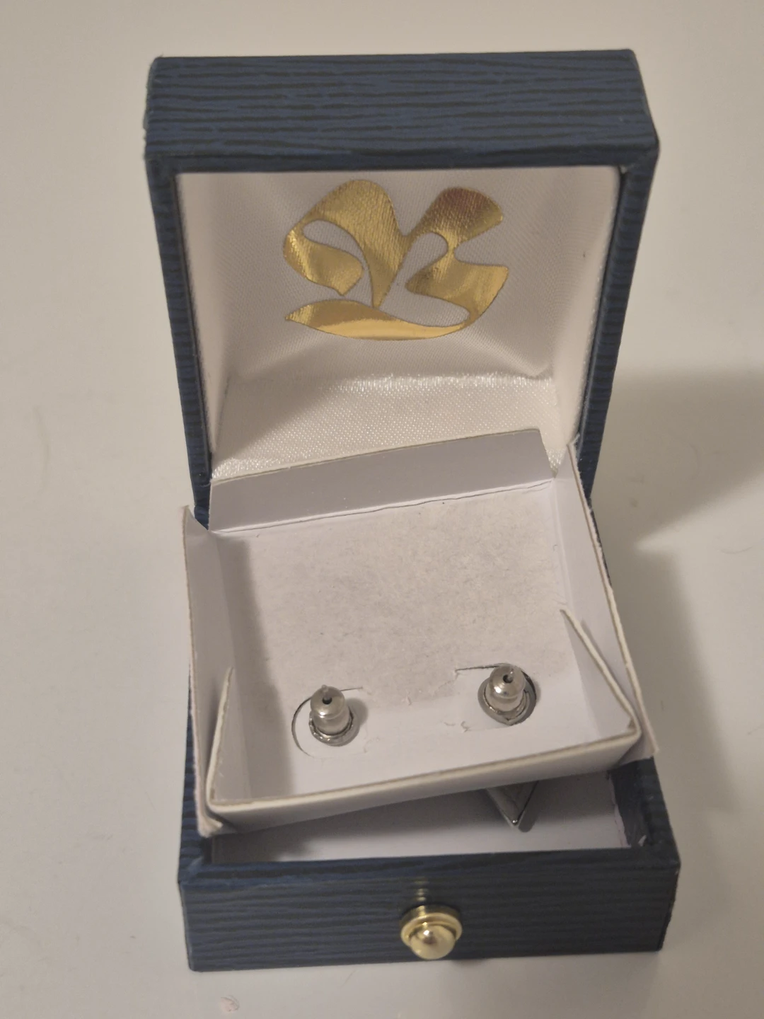 Triangle Enamel Stud Earrings 🏈 - photo 3