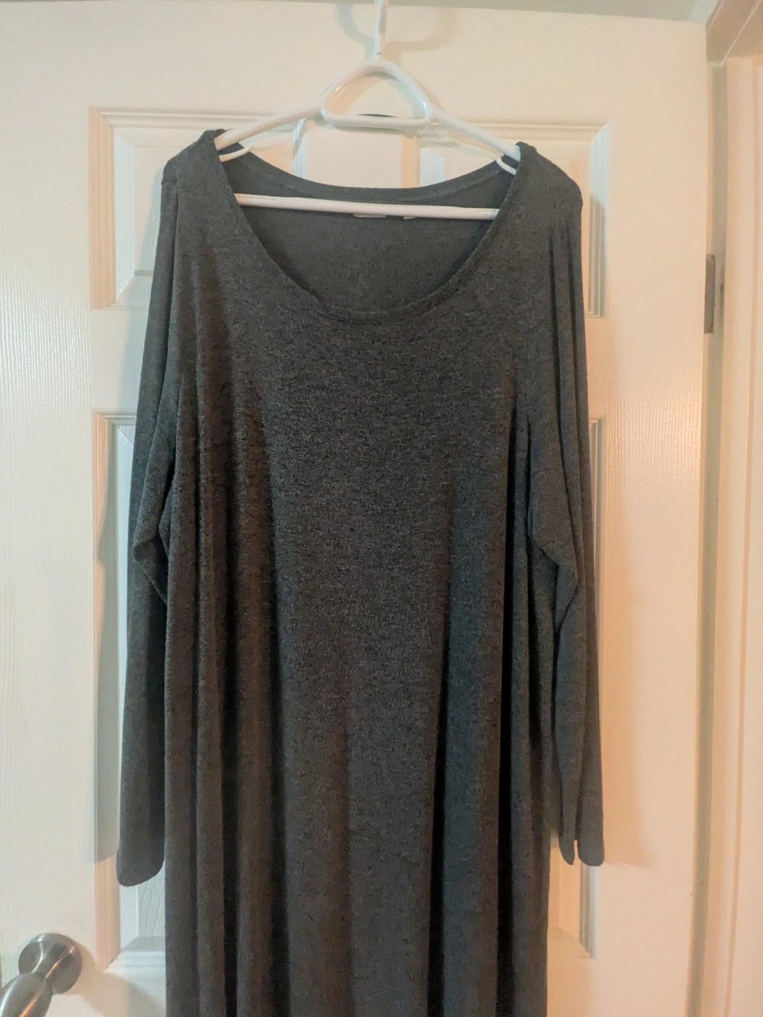 Dark Grey Long Sleeve top pick up only in St Albert - photo 3