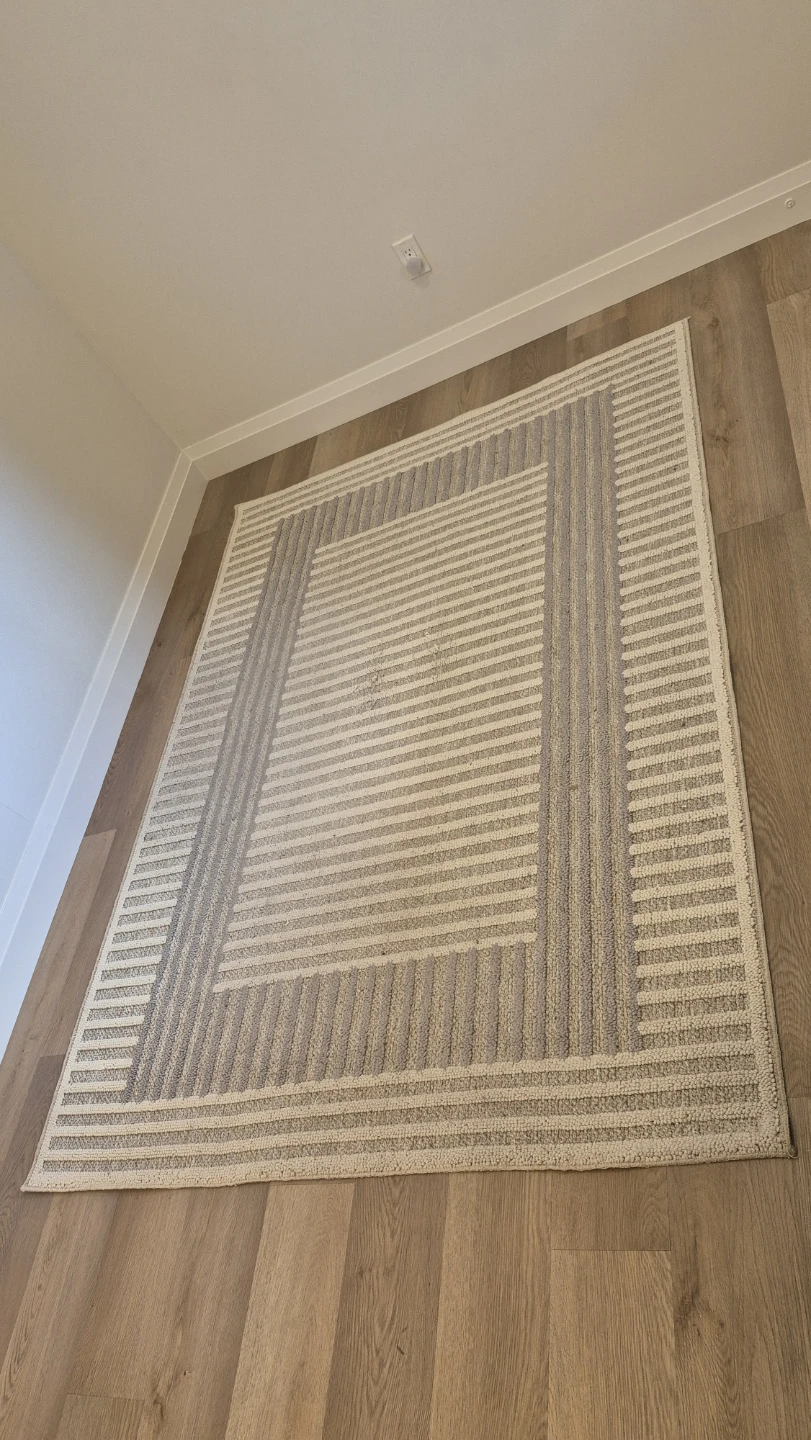 Wilson Light Grey Area Rug 5'3" x 7'7" - photo 5