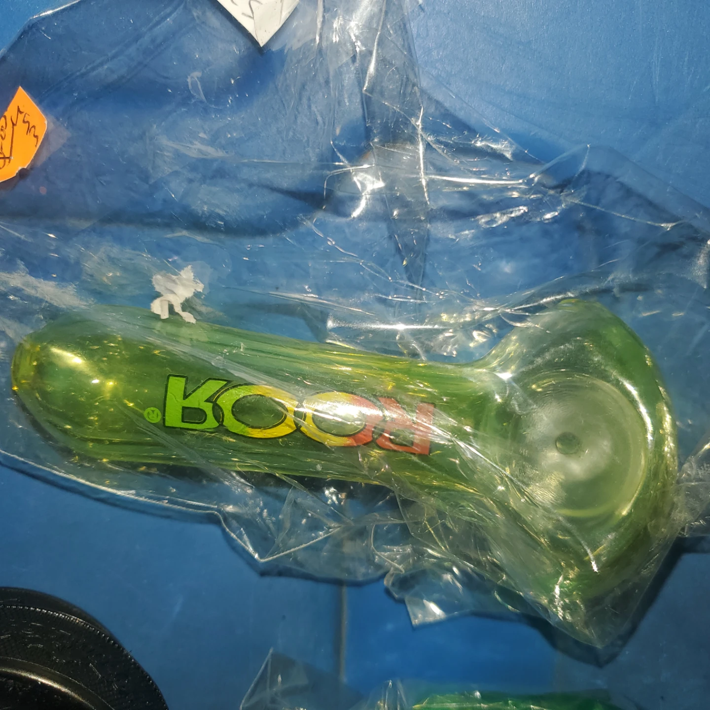 Various smoking accessories cannabis - photo 4