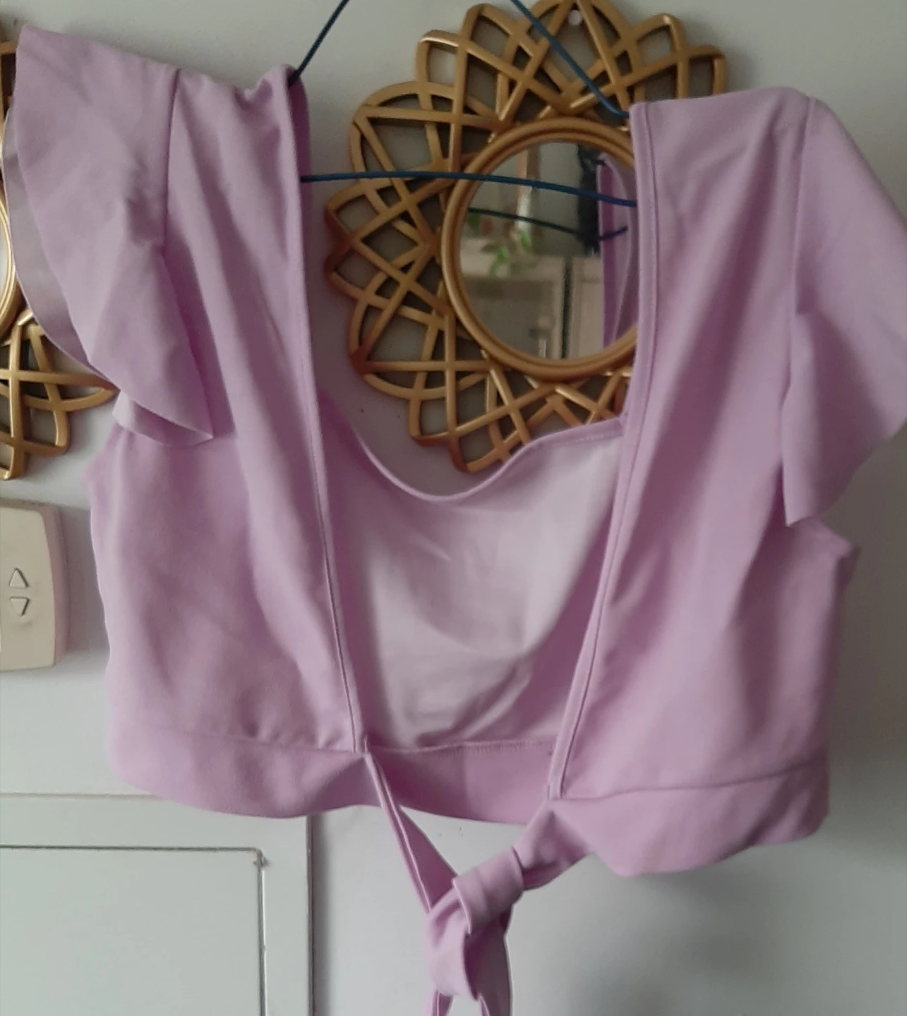 Lilac crop top with flutter sleeves - photo 2