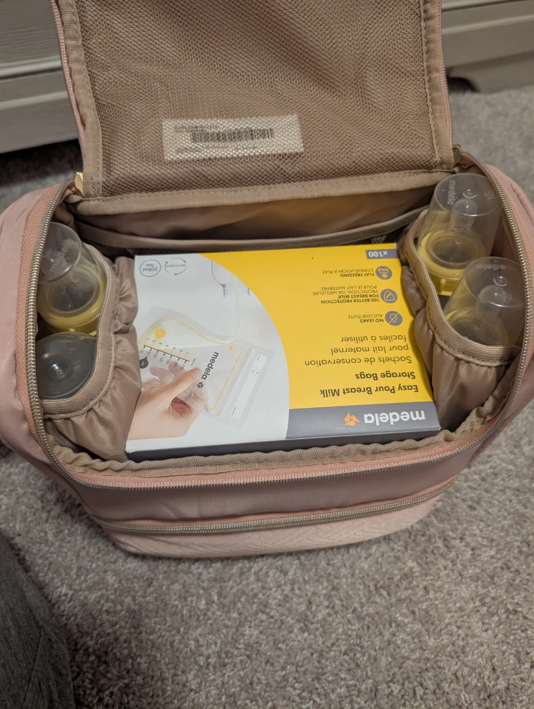 Medela Freestyle Dual Breast Pump plus supplies - photo 4