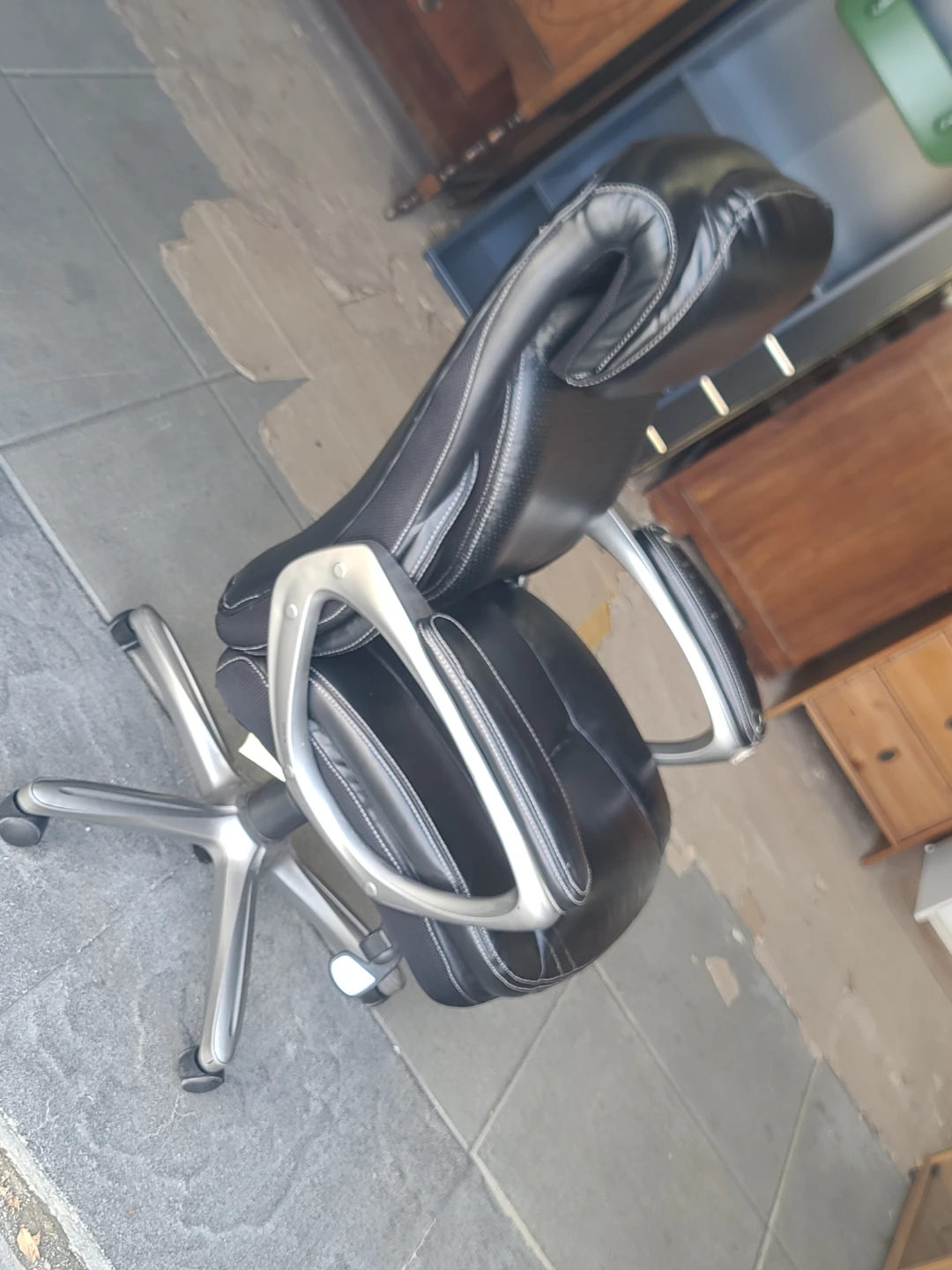Serta Leather Executive Office Chair - photo 3