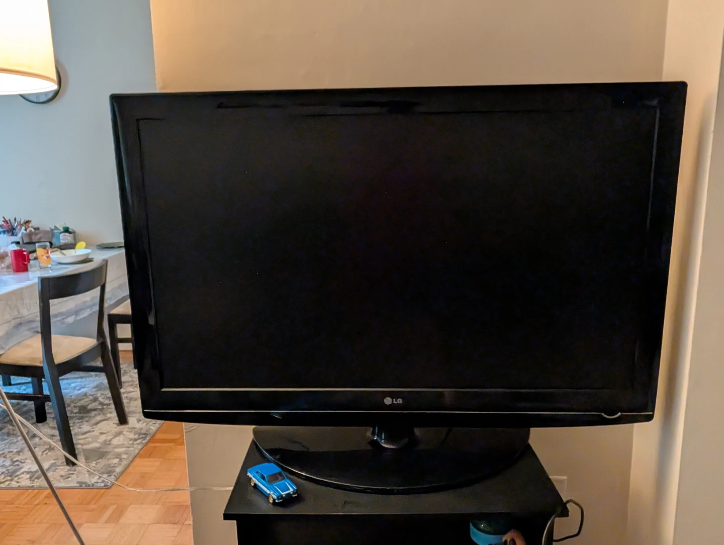 LG Television