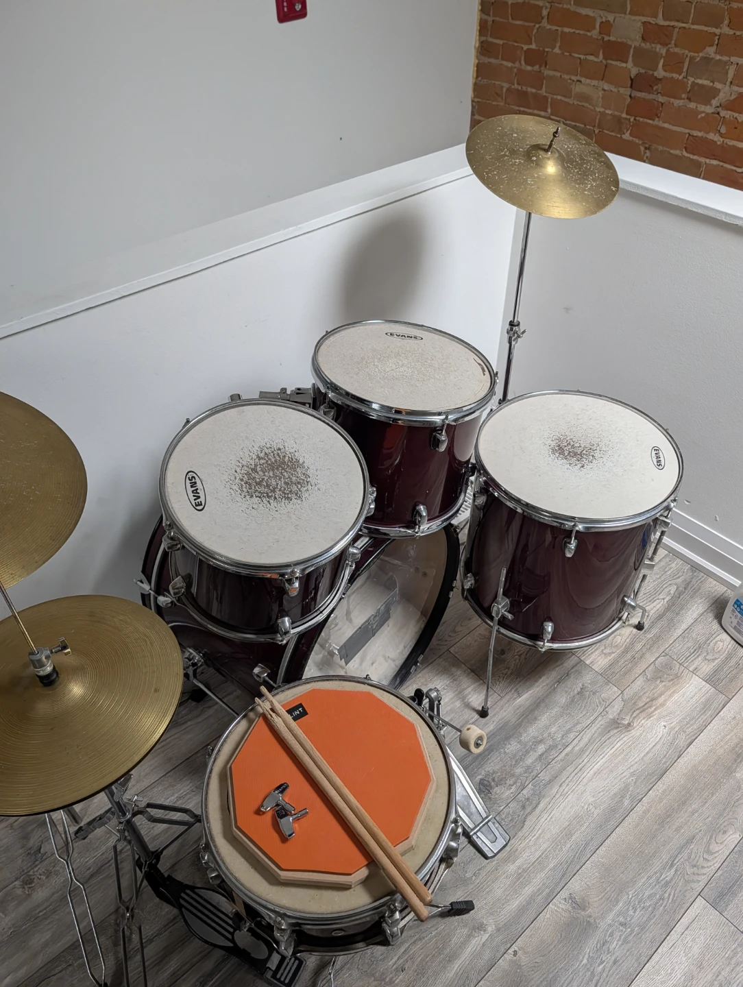 Acoustic Drum Kit with Practice Pad