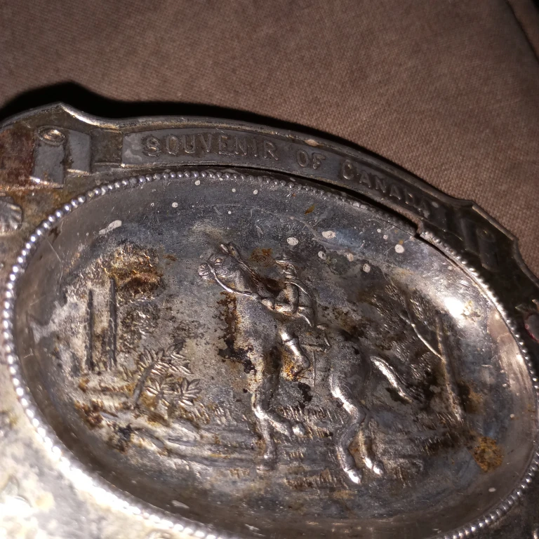 Vintage Souvenir of Canada Tray - photo 2