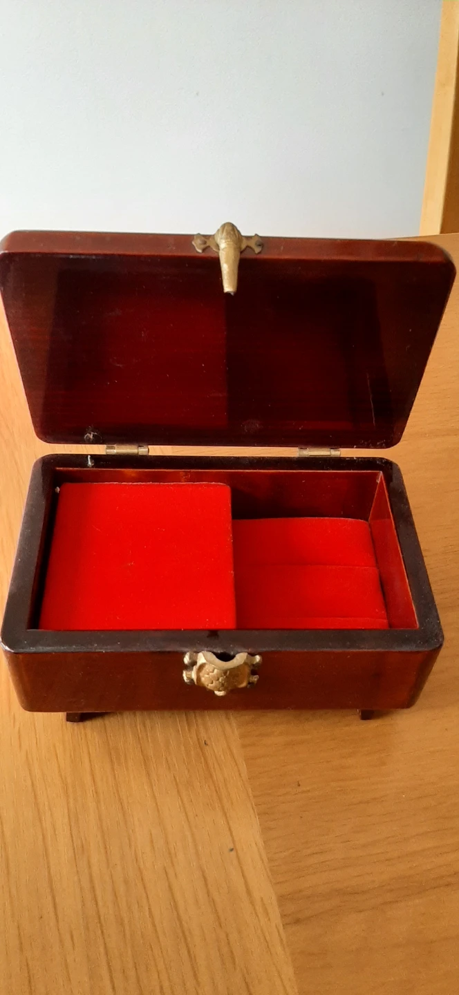 Vintage  Laurel Musical Footed Jewelry Box - photo 2